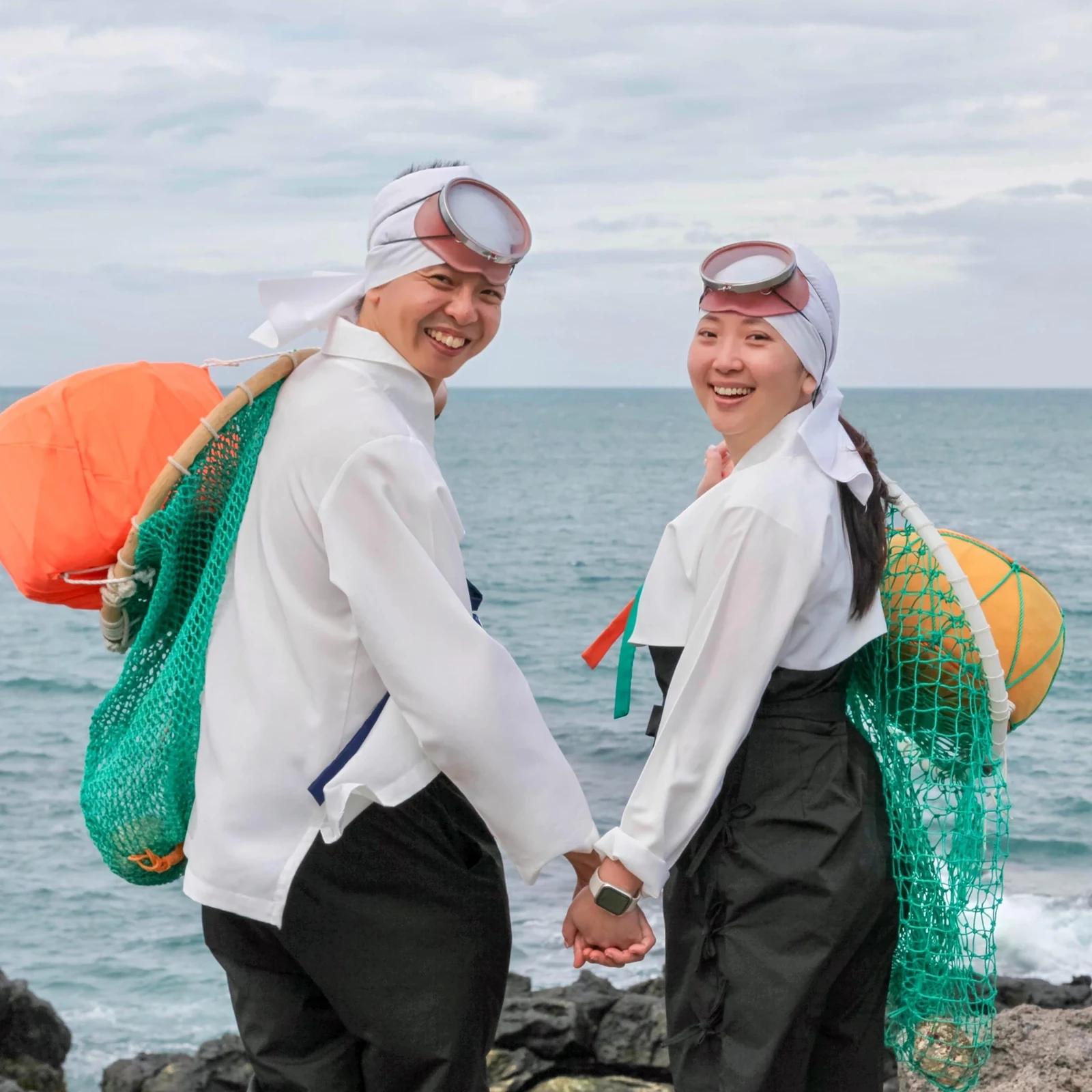 Experiencia cultural haenyeo en Jeju con vestuario tradicional y fotos