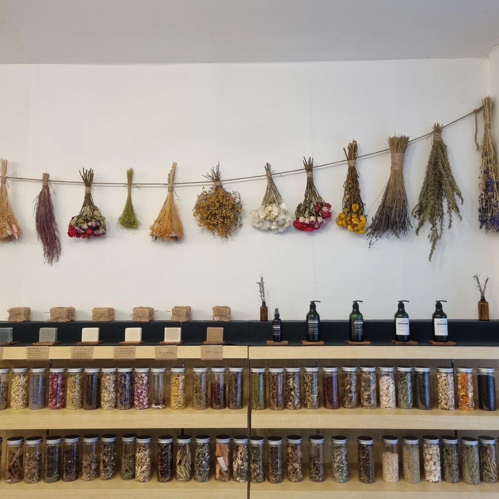 Taller de jabón artesanal en Jeju: crea tres piezas únicas