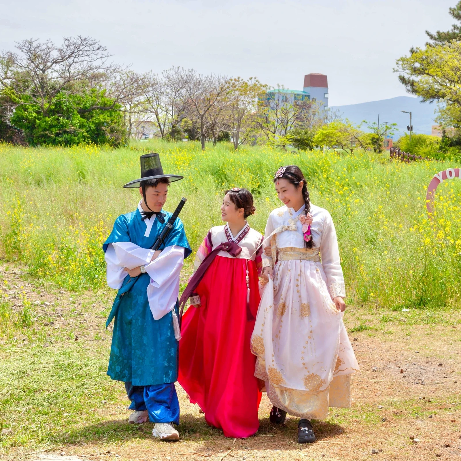 Alquiler de hanbok en Jeju con estilismo y fotos en estudio