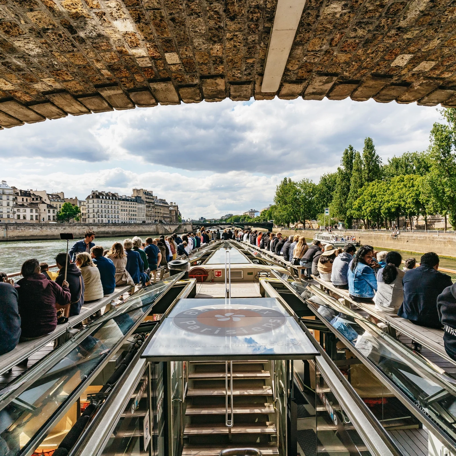 Seine River Cruise from the Eiffel Tower: Views and Review
