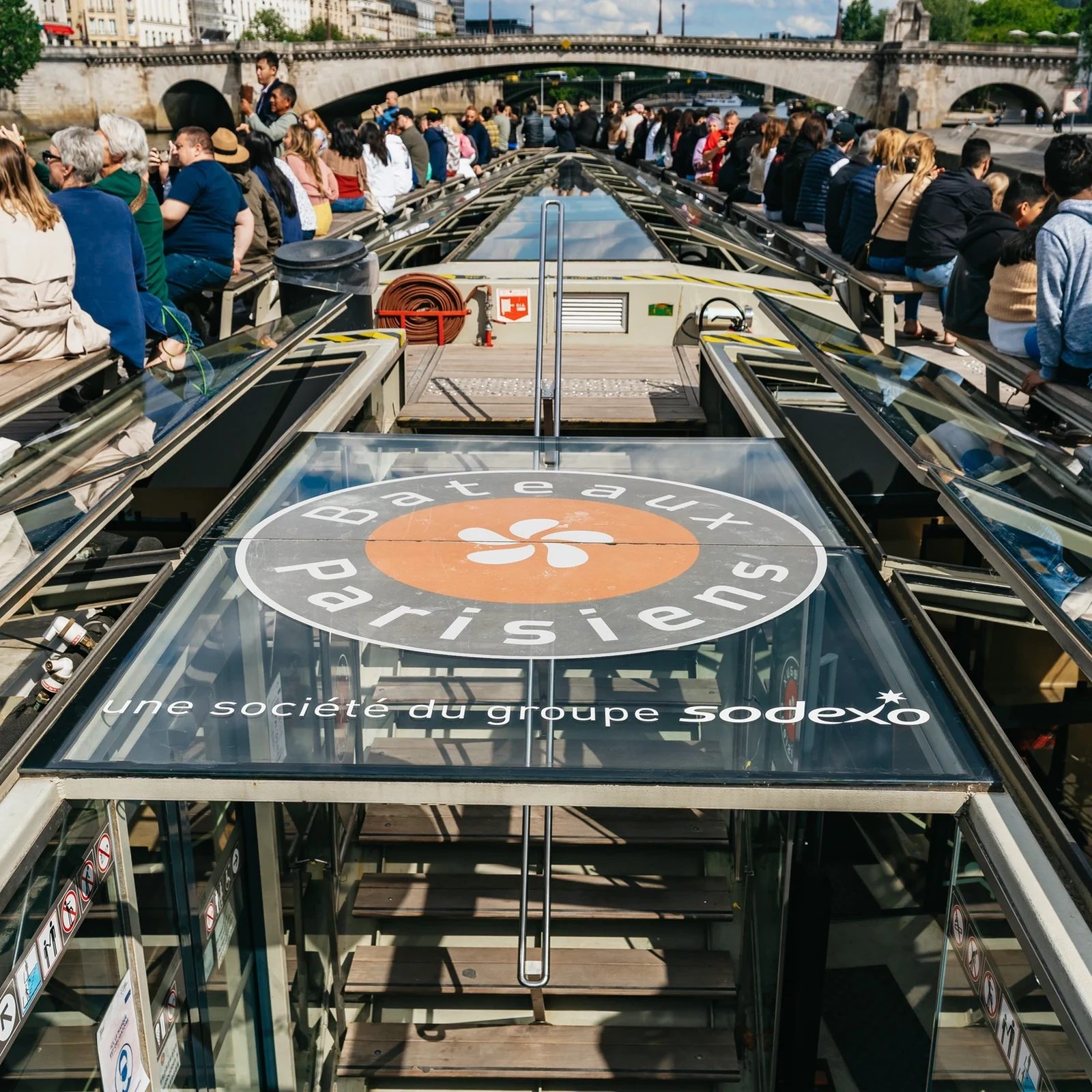 Seine River Cruise from the Eiffel Tower: Views and Review
