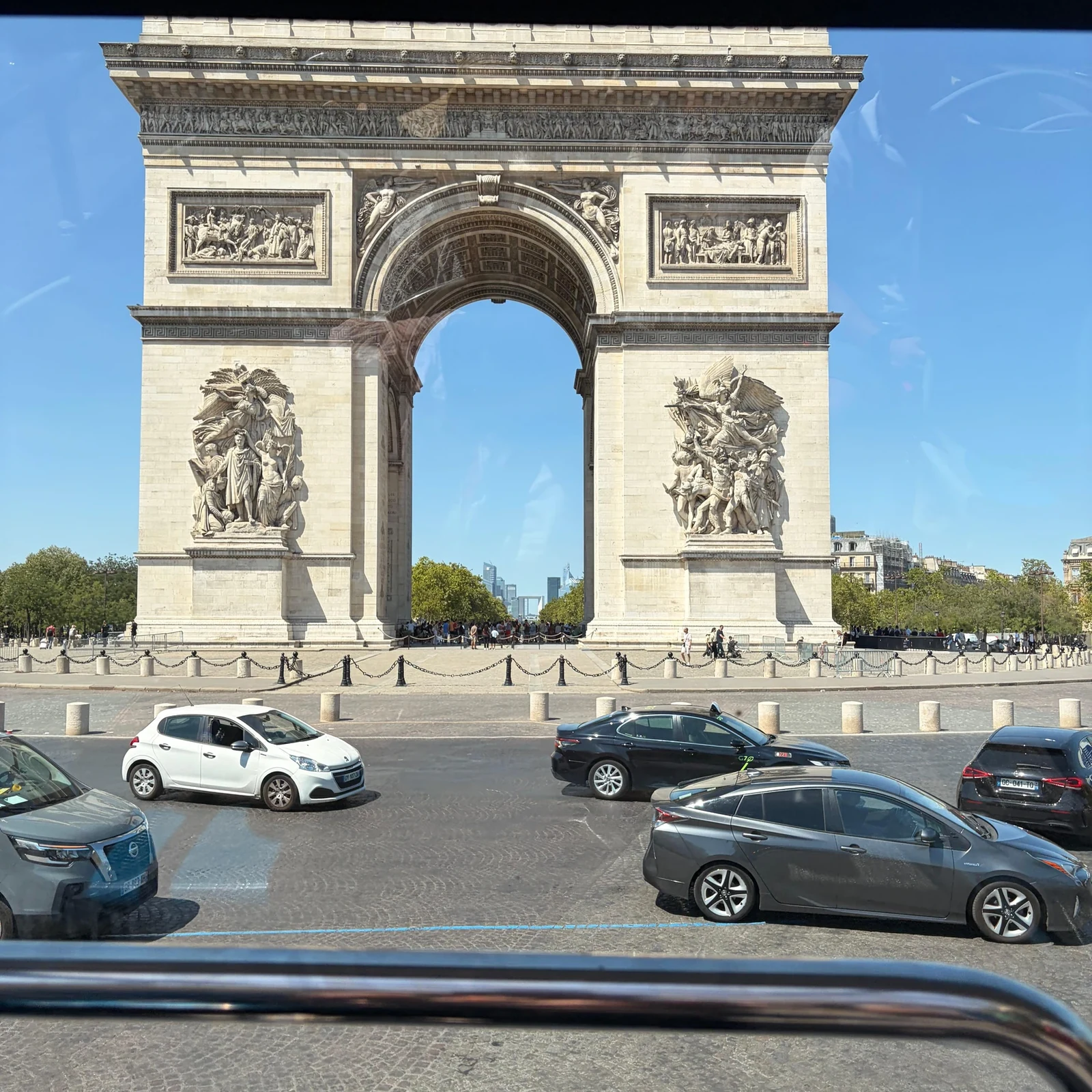Paris flexibel auf der Tootbus Hop-on-Hop-off-Tour entdecken