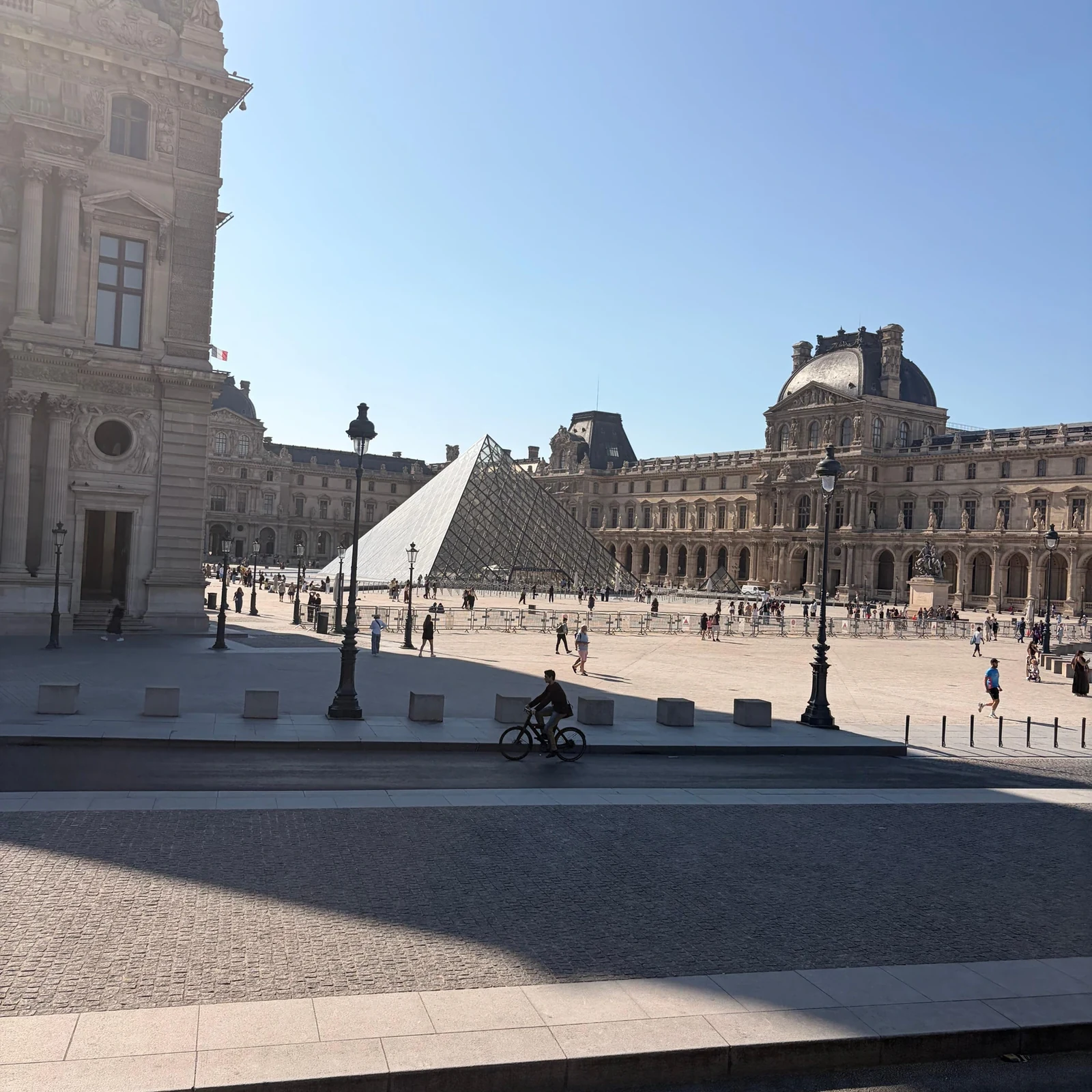Visitez Paris à votre rythme en bus Tootbus hop-on hop-off
