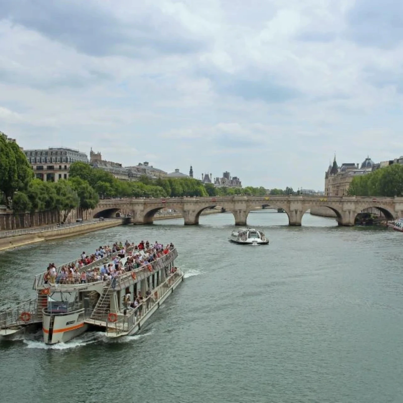 Pariser Katakomben mit Audioguide: Entdecken Sie Paris unter der Erde