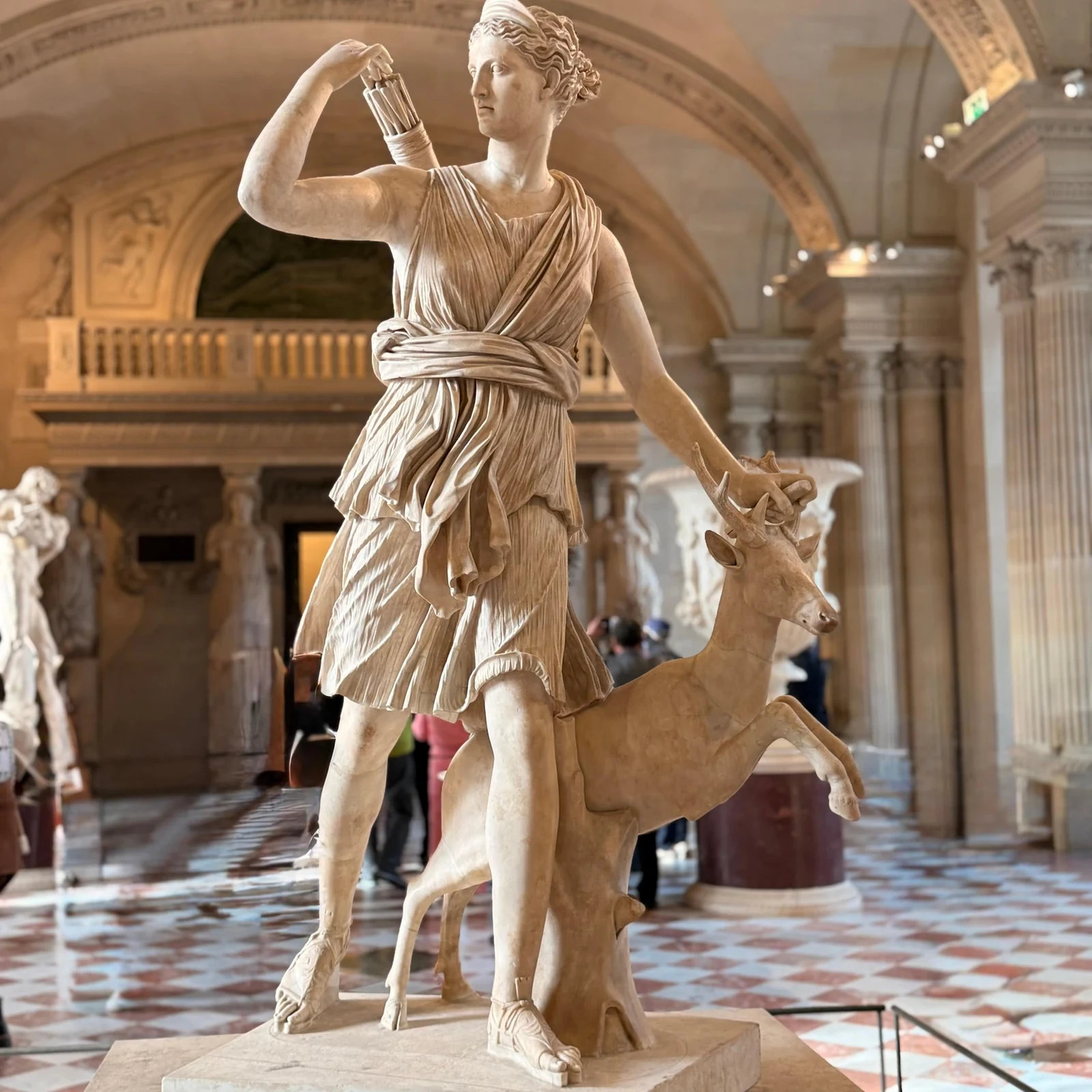 Visite de la Joconde et des chefs-d’œuvre du Louvre avec accès réservé