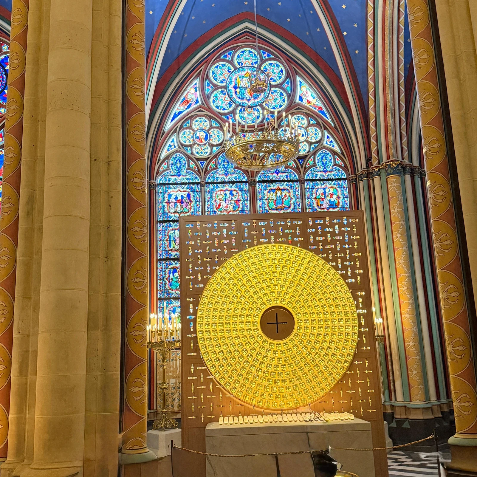 Notre-Dame Führung in Paris für Innen- und Außenbereich