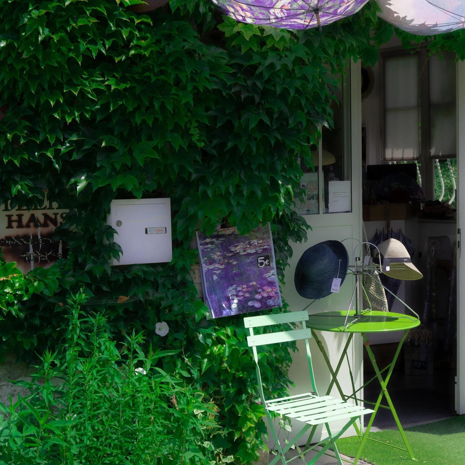 Giverny Day Trip from Paris: Monet’s House and Gardens