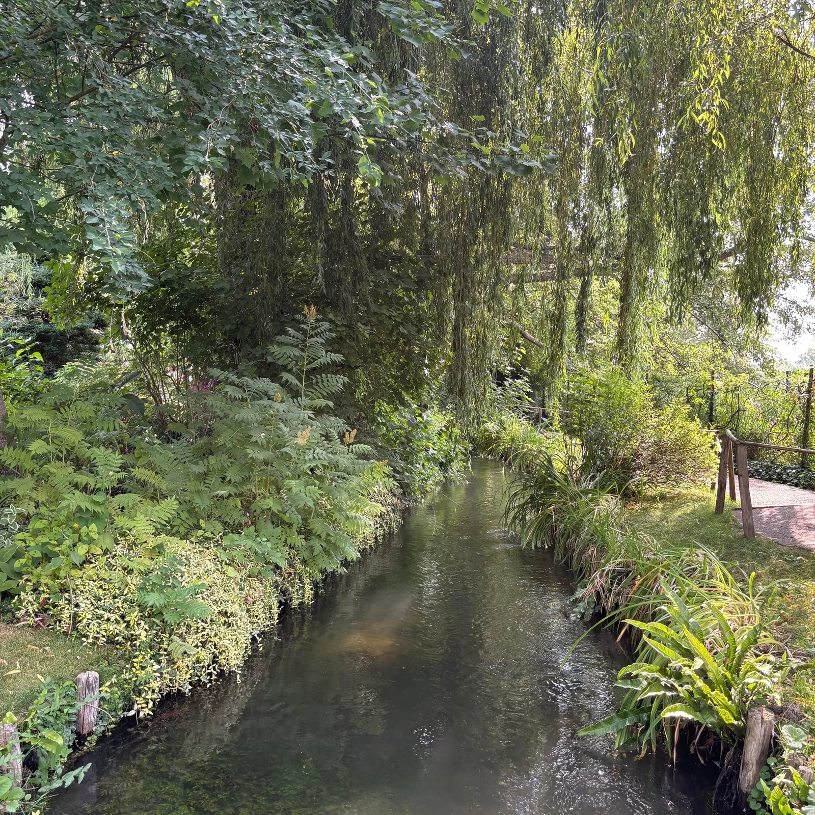 Ausflug von Paris nach Giverny: Monets Haus und Gärten