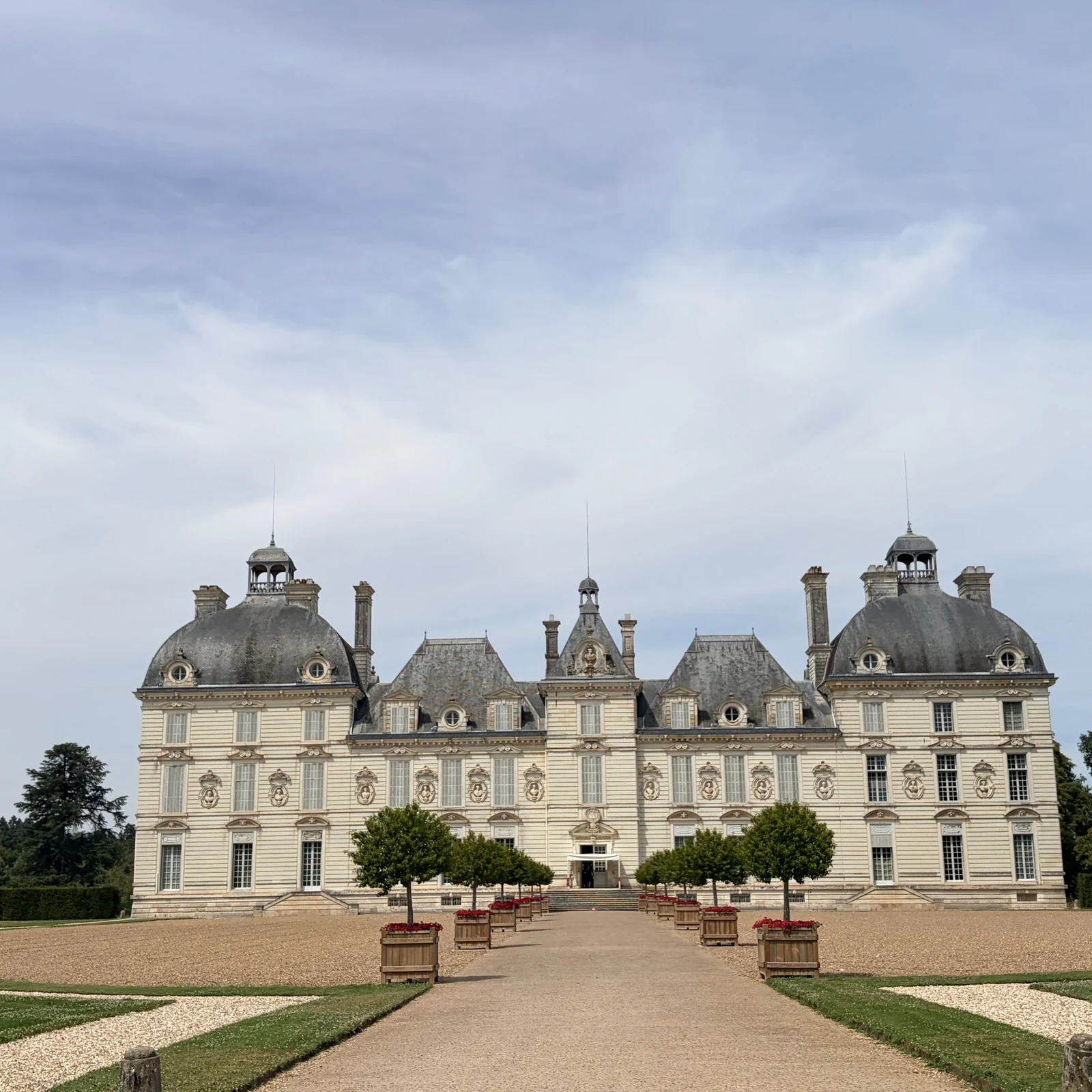 Tagesausflug zu den Loire-Schlössern ab Paris an einem Tag