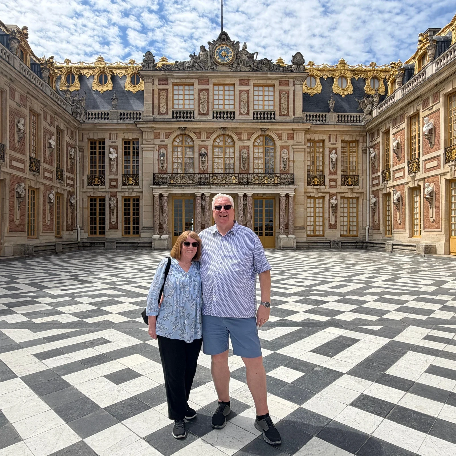 Guided Versailles Tour from Paris with Tickets and Minibus