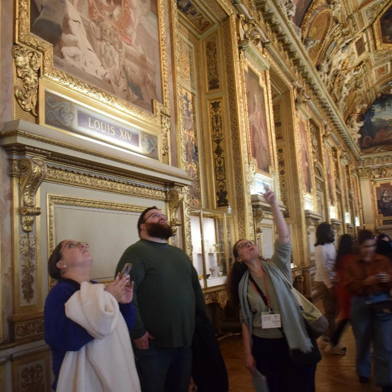 Visita guiada al Louvre con entrada reservada para solo seis personas