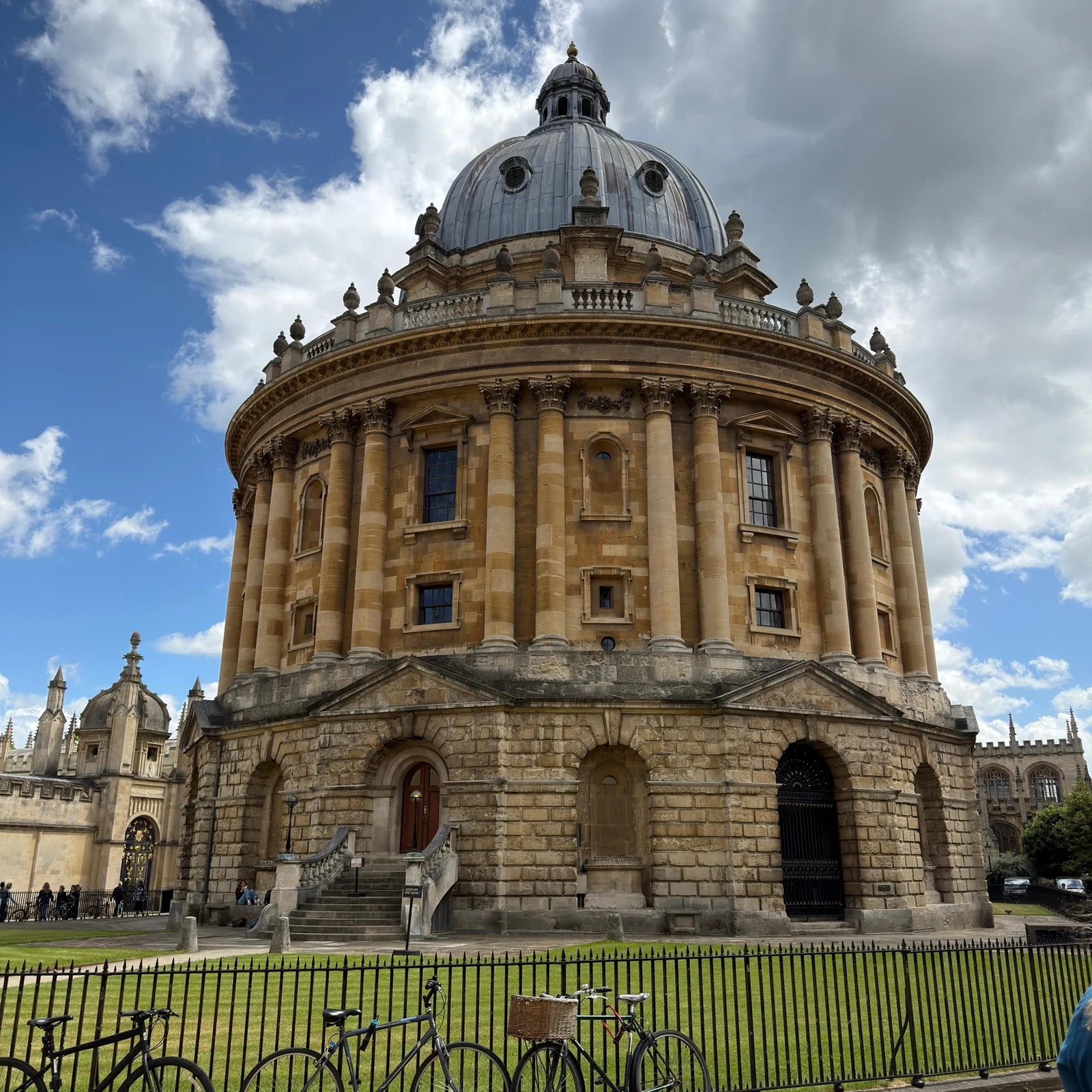 Cotswolds and Oxford Day Trip from London