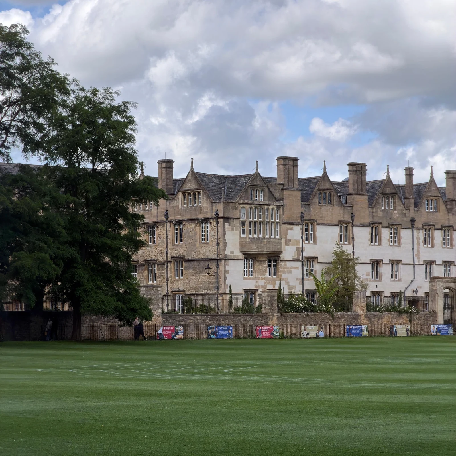 Cotswolds and Oxford Day Trip from London