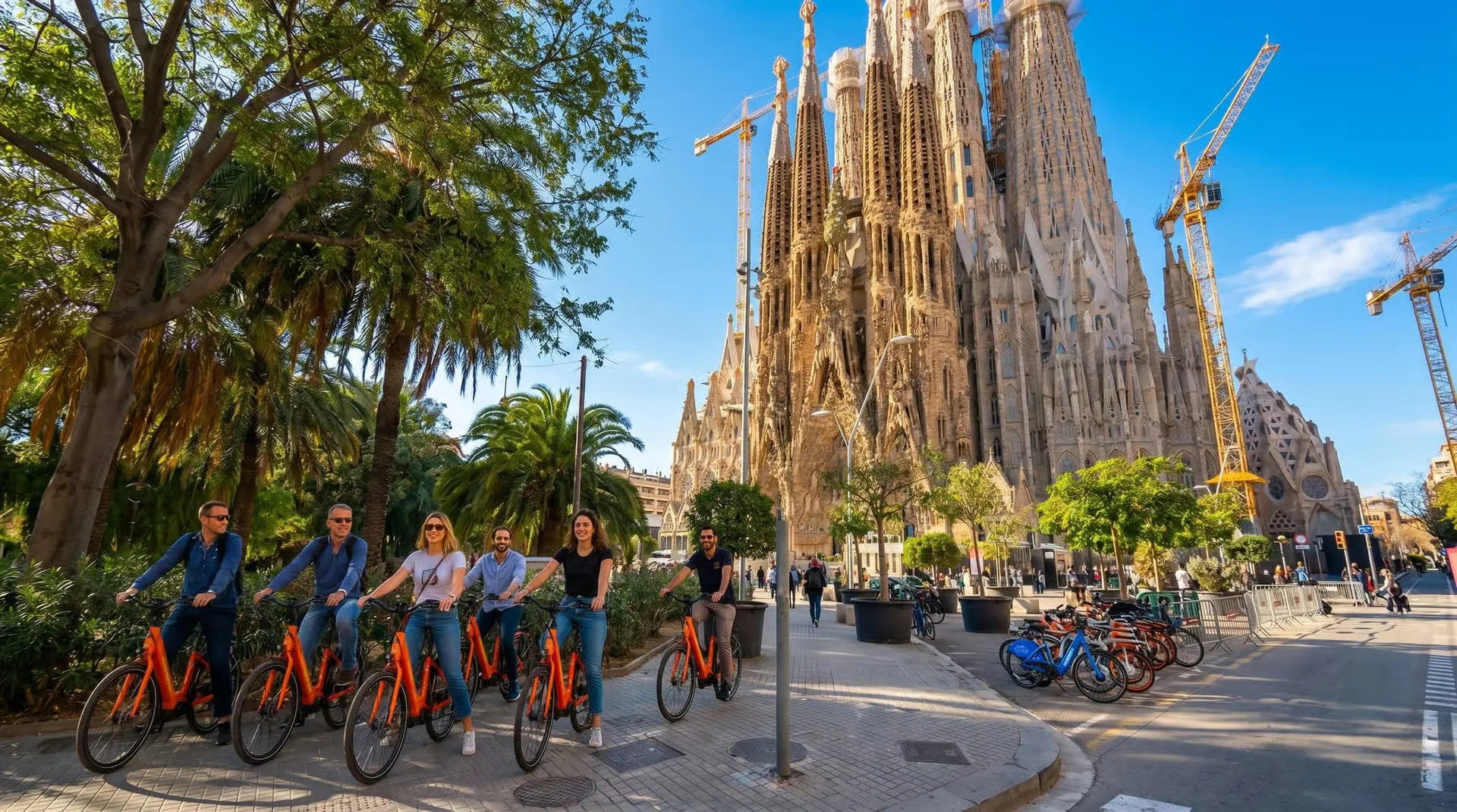 Découvrez Barcelone à vélo avec un guide local