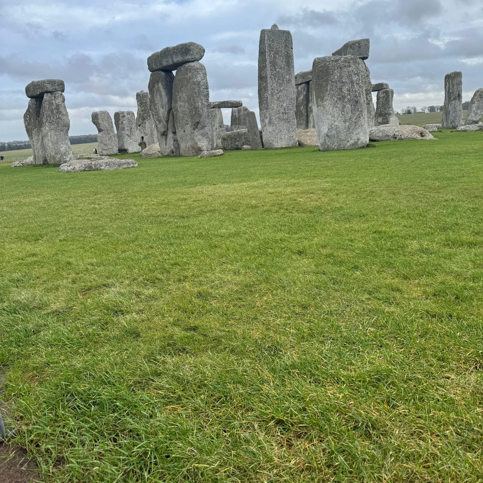 Stonehenge Morning Tour from London with Transport and Admission