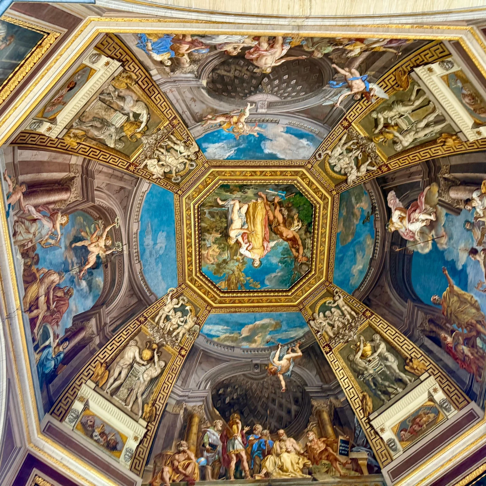 Visite Vatican, chapelle Sixtine et basilique Saint-Pierre : faut-il réserver ?