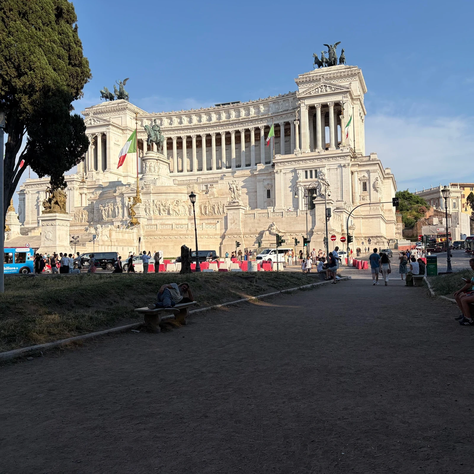 Golfcart-Tour durch Rom mit handwerklichem Gelato
