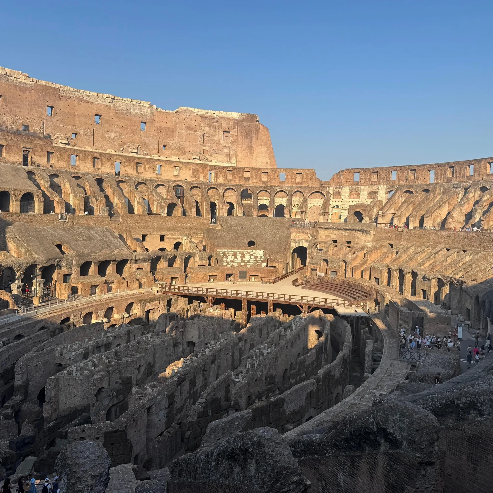 Visite du Colisée au coucher du soleil avec billet et guide