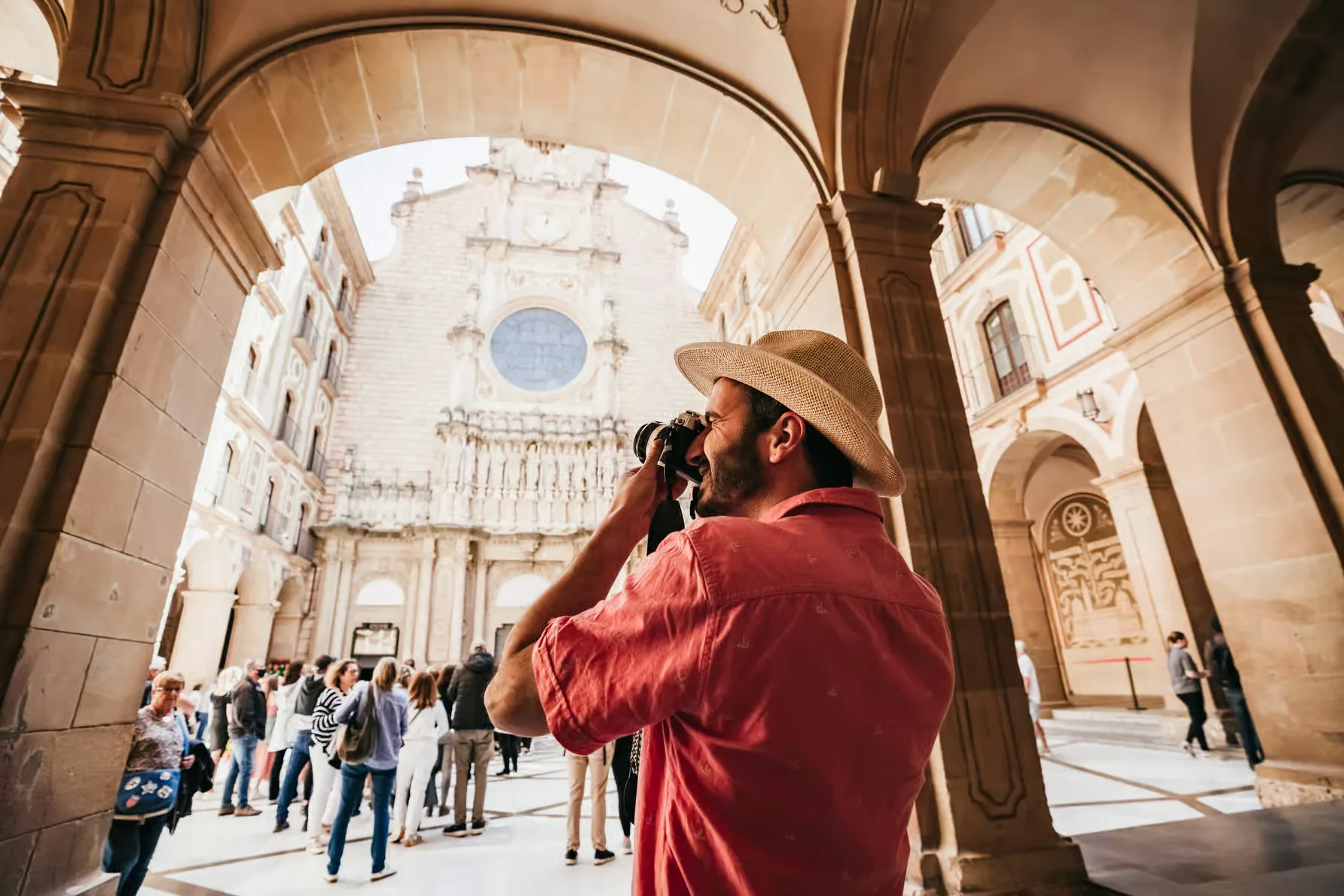Barcelona: Montserrat, cremallera, Virgen Negra y bodega