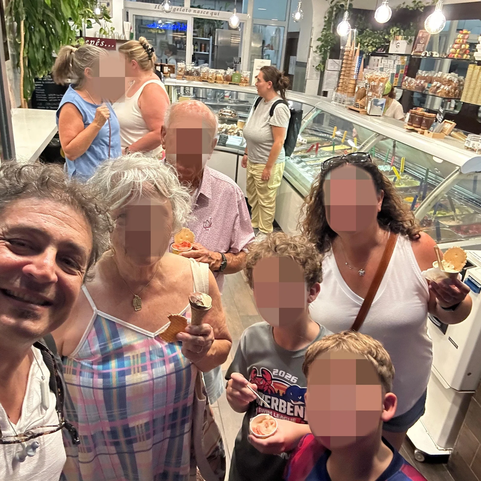 Rom Nachttour im Golfcart mit Abendessen und Gelato