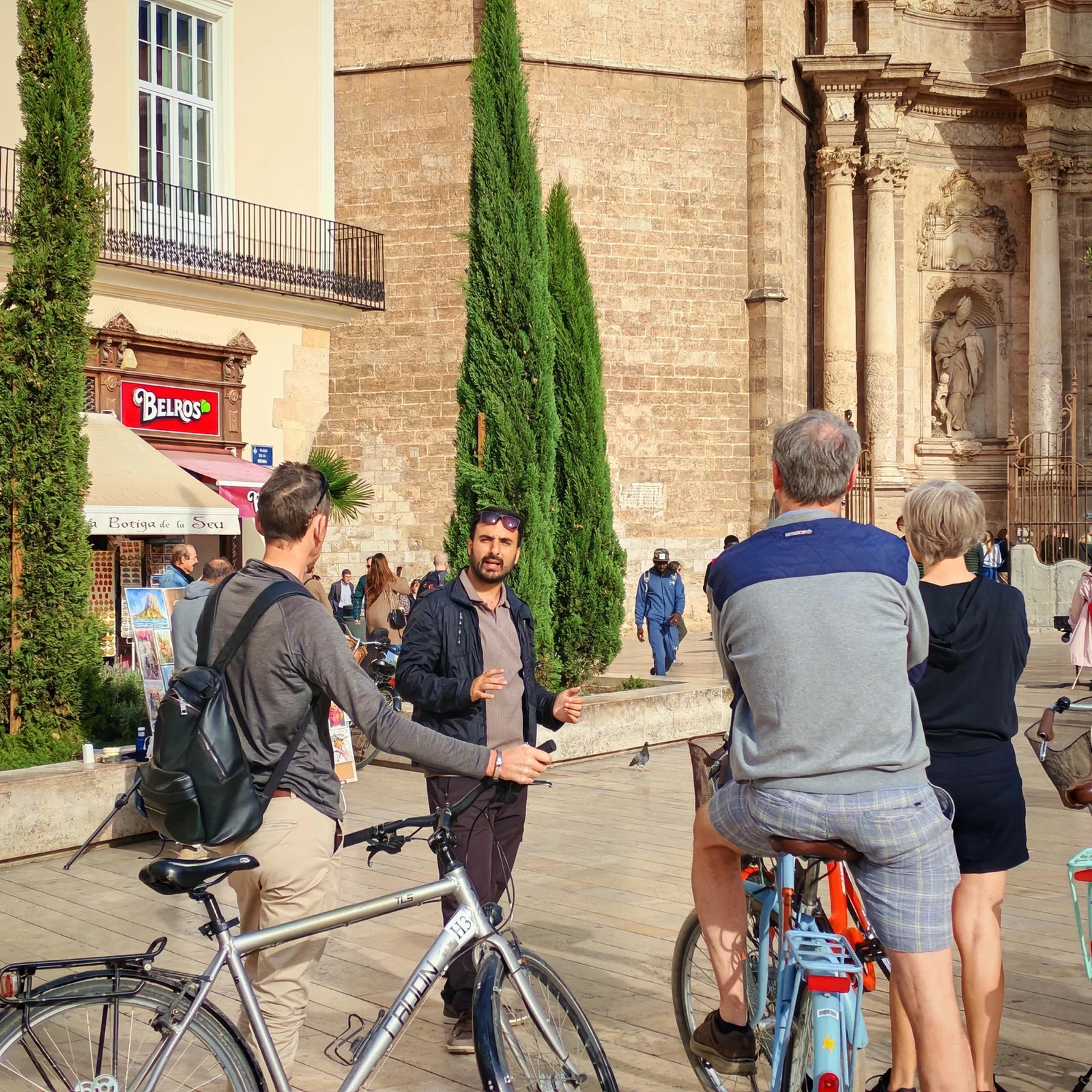 Visite de Valence à vélo : de la vieille ville à la Cité des Arts