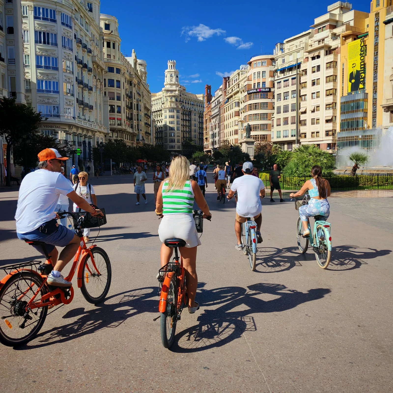 Visite de Valence à vélo : de la vieille ville à la Cité des Arts