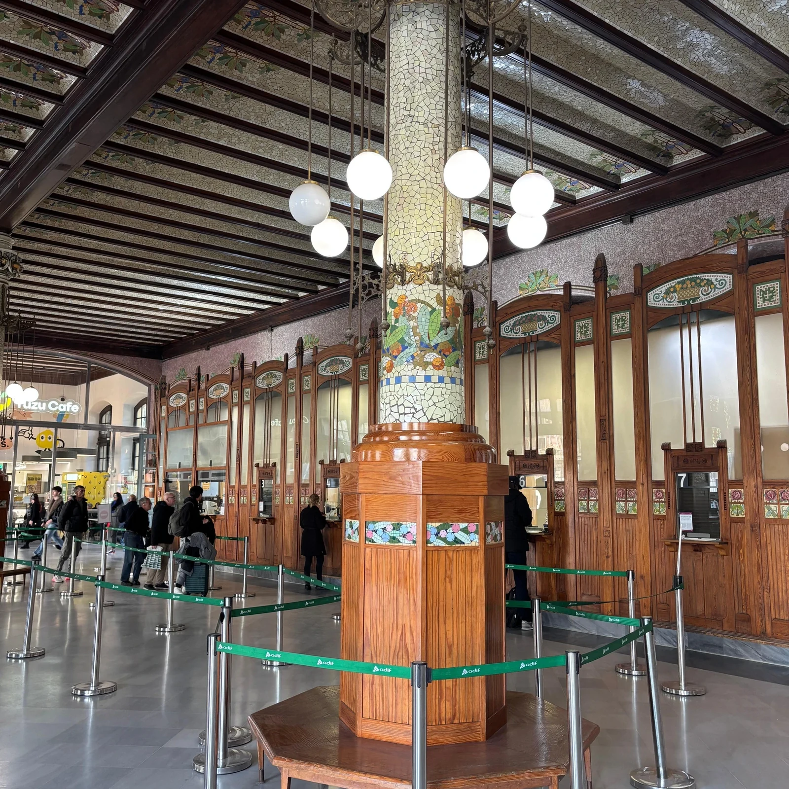 Tour a pie por Valencia y los imprescindibles de su centro histórico