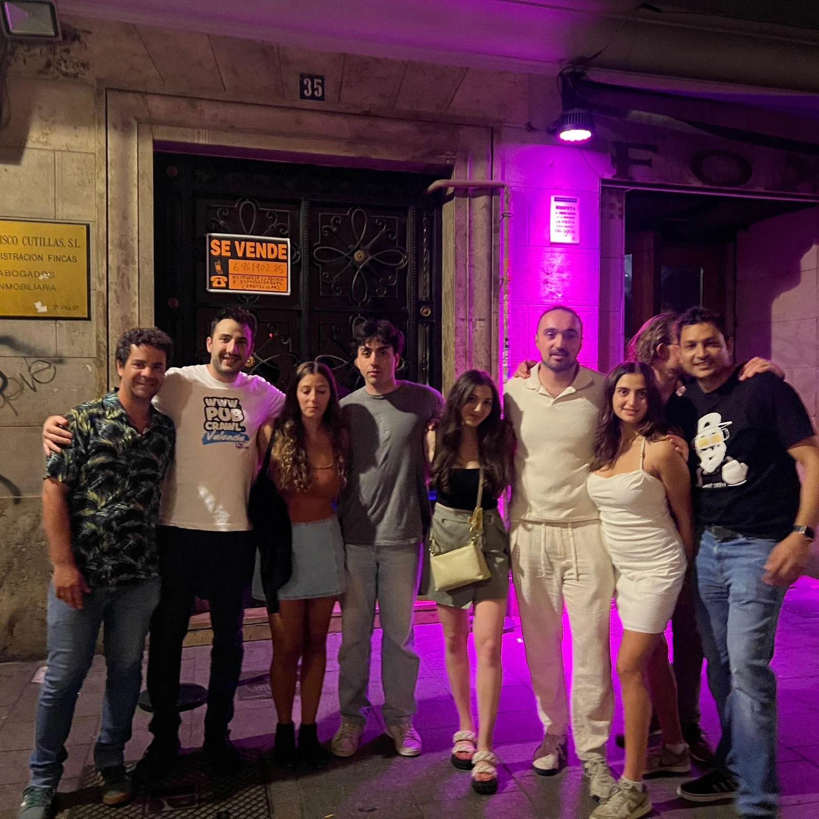 Pub Crawl in Valencia mit Guide und VIP-Club-Eintritt