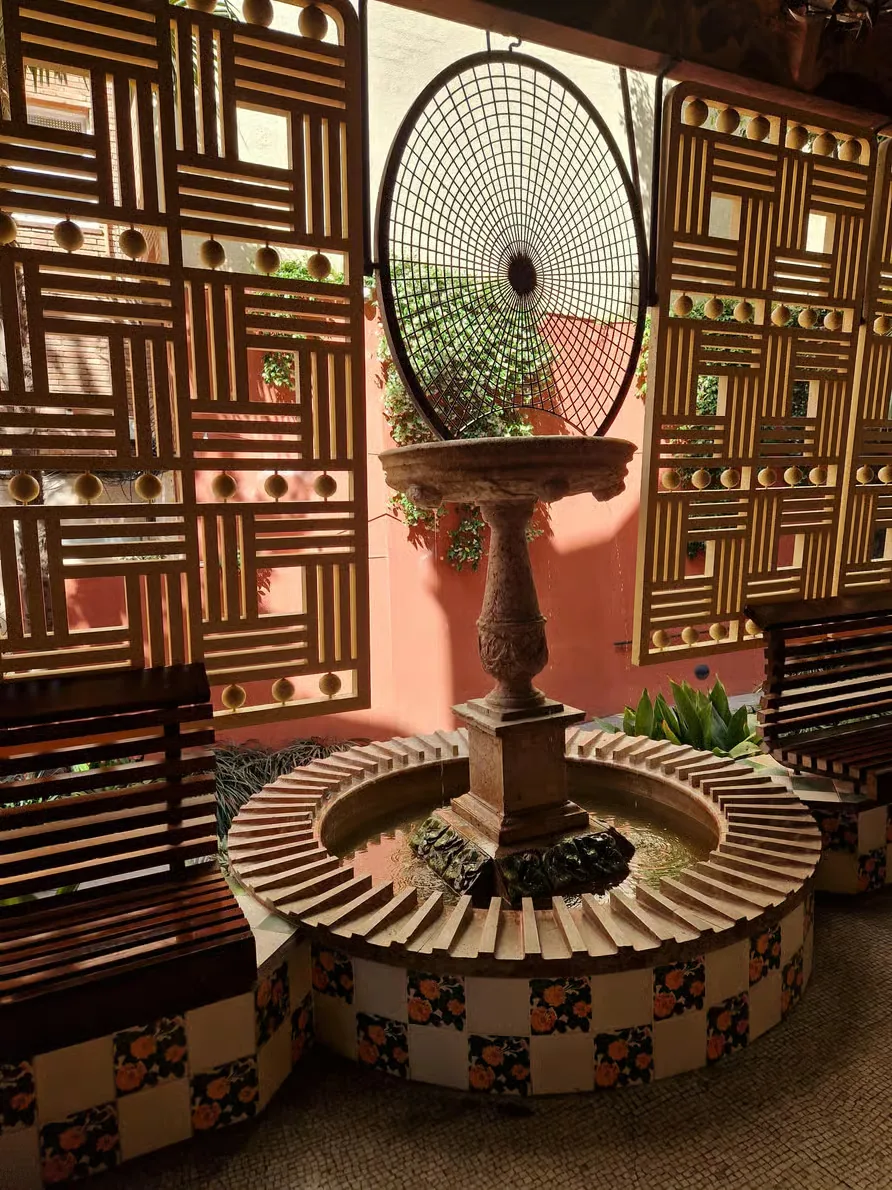 Billet Casa Vicens Barcelone coupe-file pour découvrir le premier Gaudi