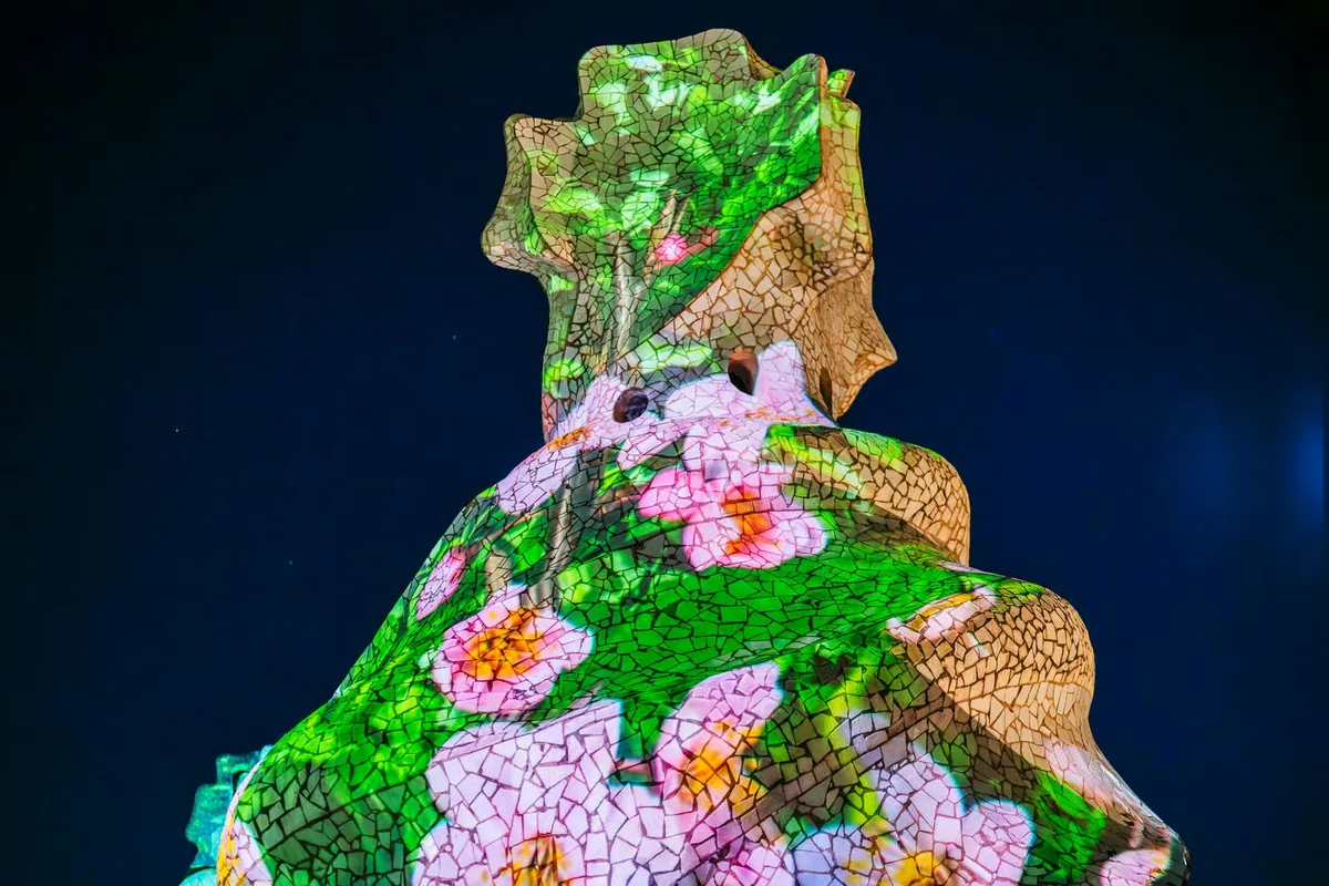 La Pedrera nocturne Barcelone avec spectacle audiovisuel