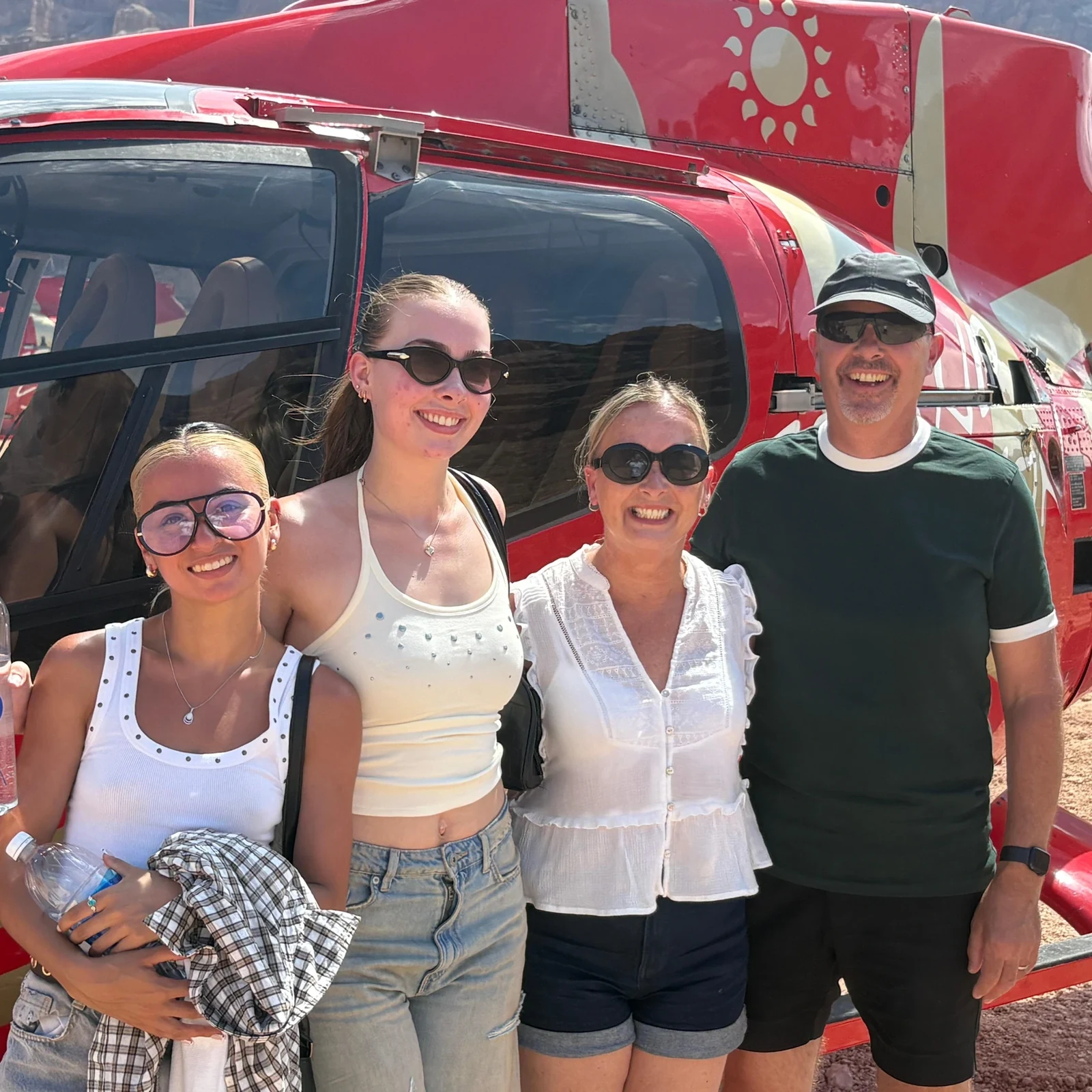 Tour en helicóptero al Gran Cañón desde Las Vegas con aterrizaje