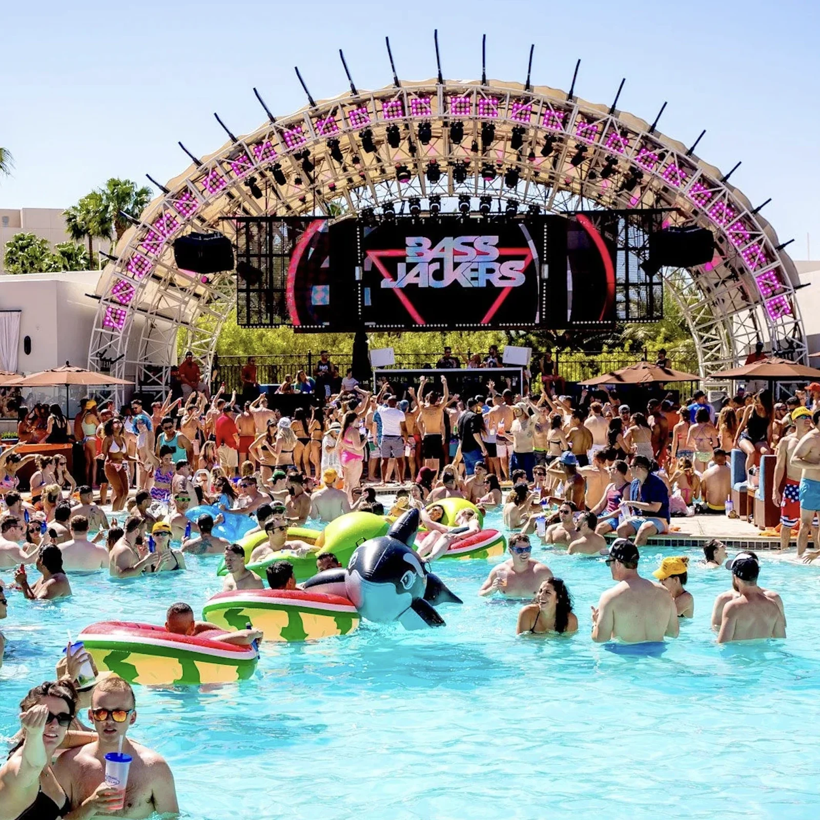 Las Vegas Pool Crawl mit VIP-Zugang zu Dayclubs