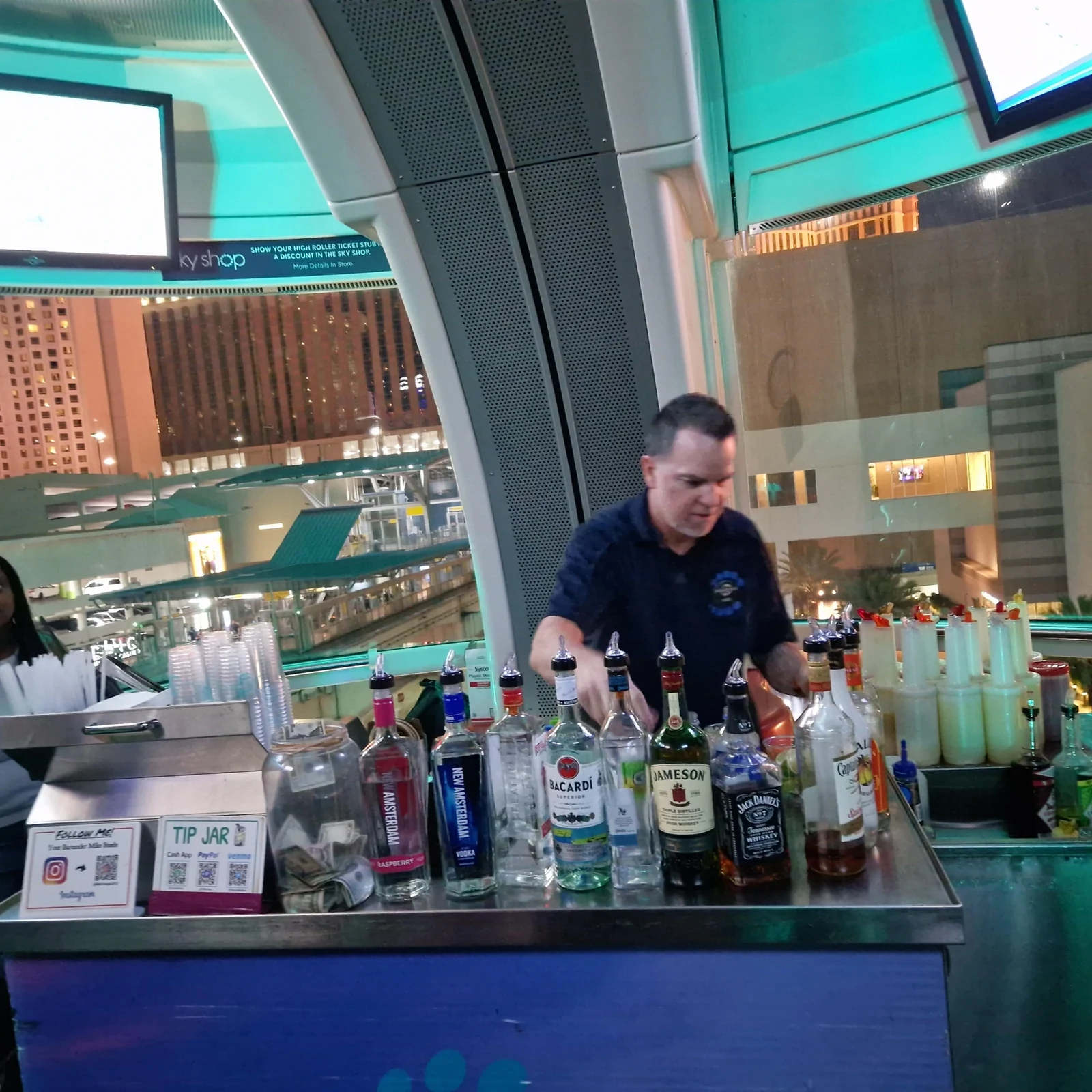 High Roller Happy Half Hour Las Vegas : open bar et vue à 360°