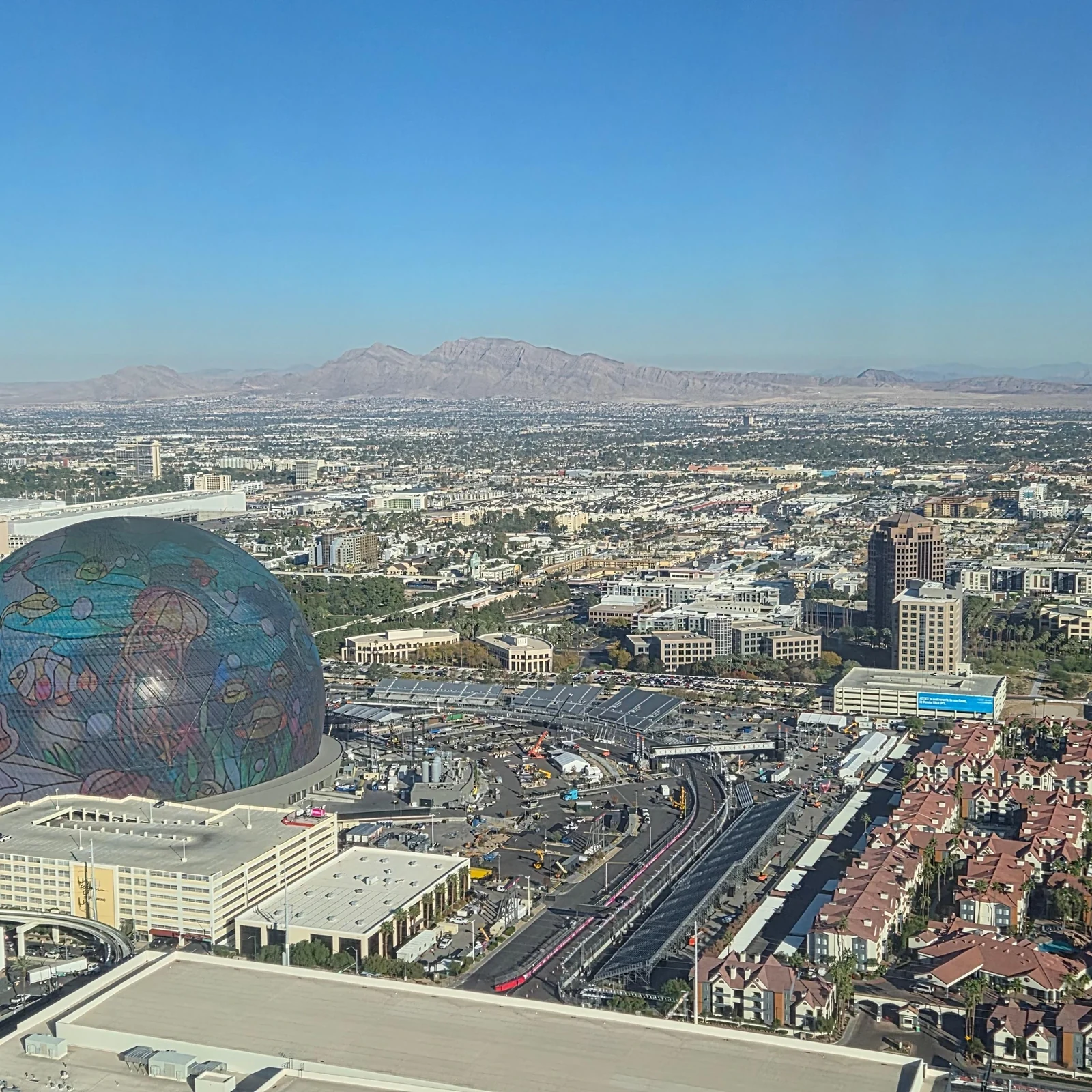 Tyrolienne FLY LINQ Las Vegas au-dessus de The LINQ Promenade
