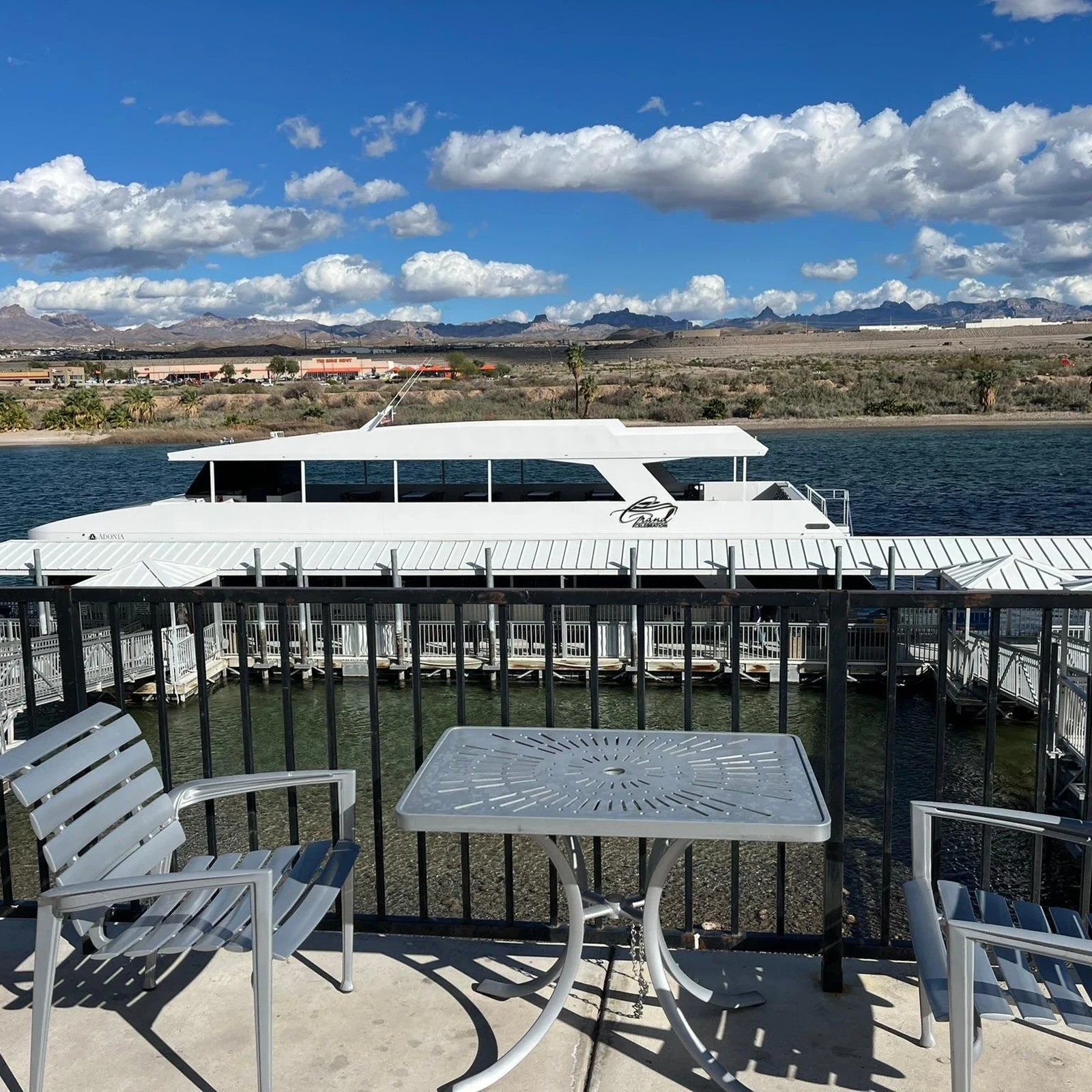 Excursion de Las Vegas à Laughlin avec hôtesse et snacks