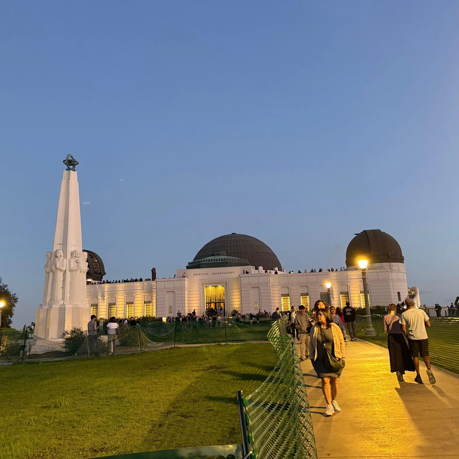 Hollywood Night Tour with Griffith Observatory