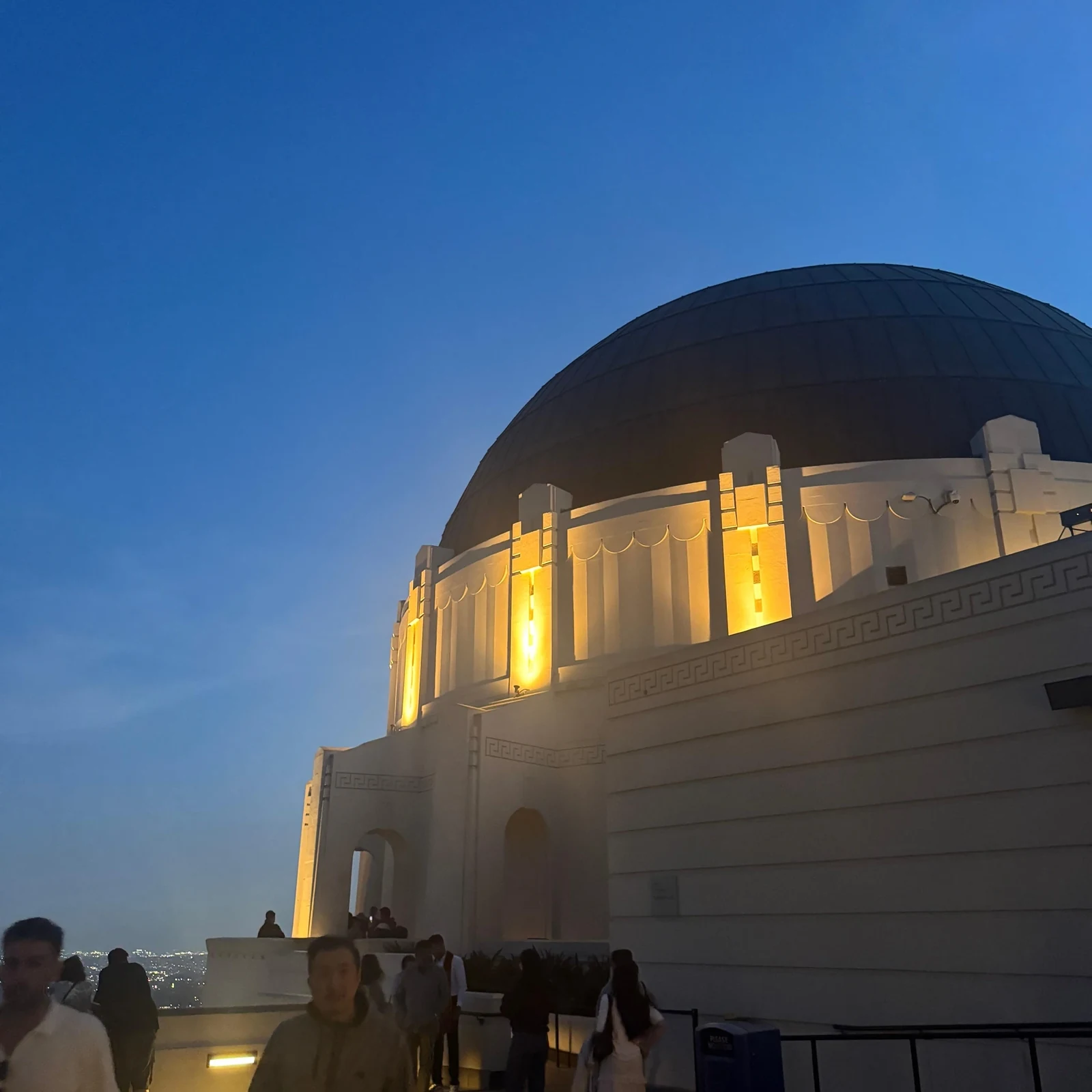Hollywood Night Tour with Griffith Observatory