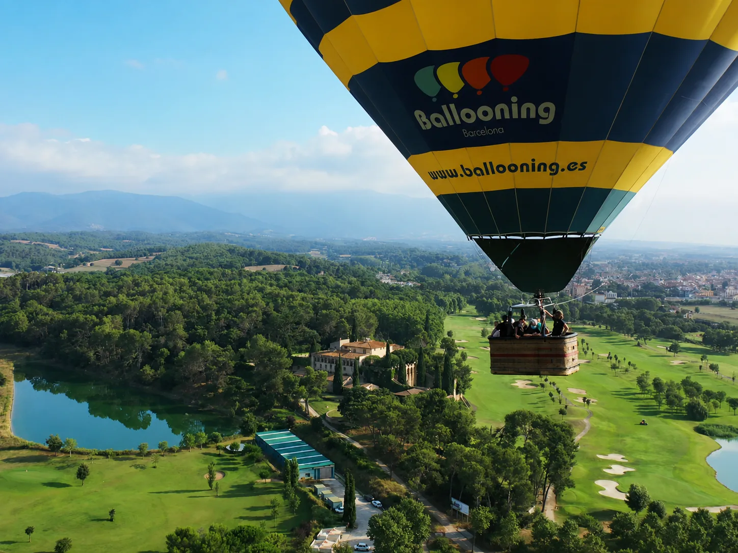 Viaje en globo aerostático Barcelona al amanecer