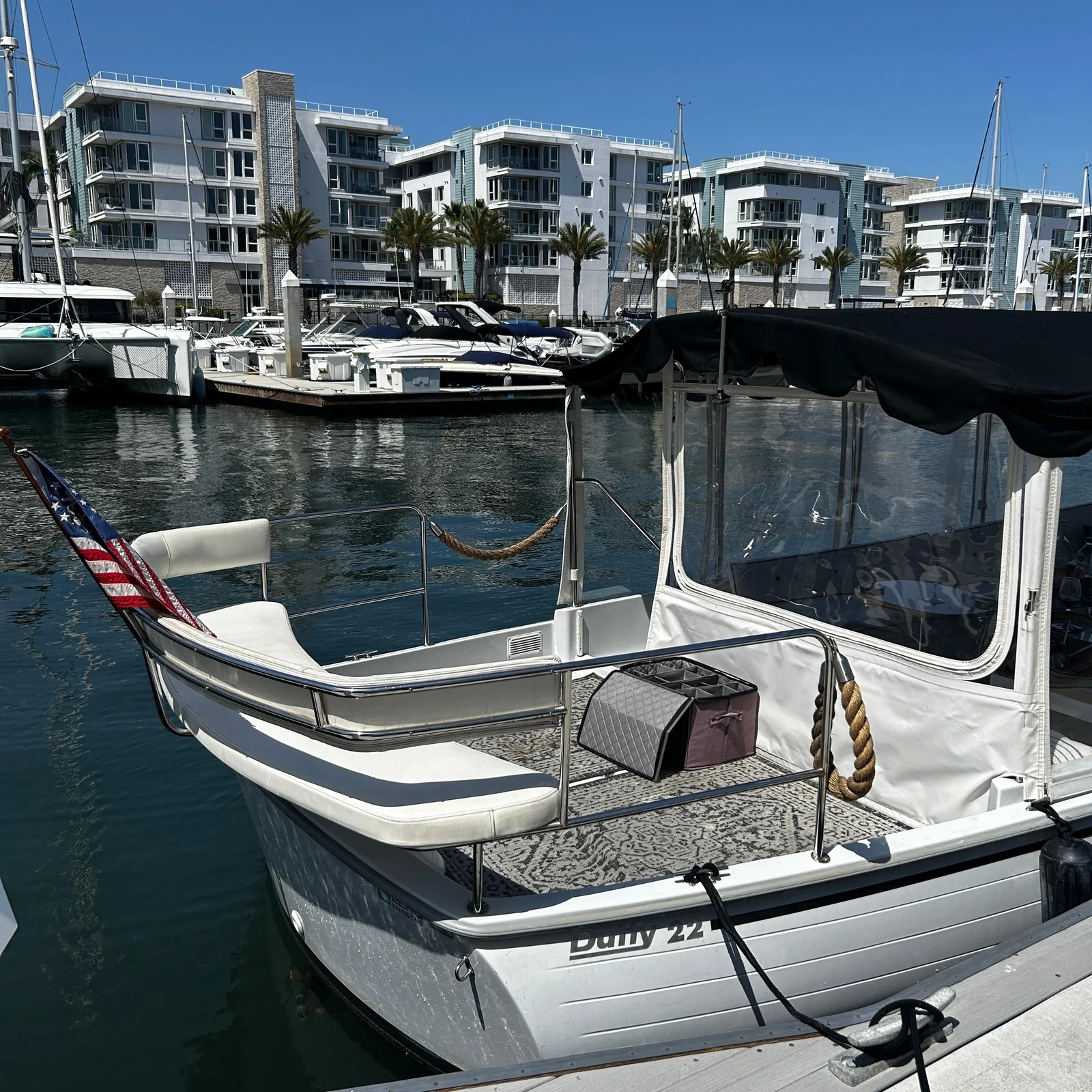 Crucero Marina del Rey con vino y quesos