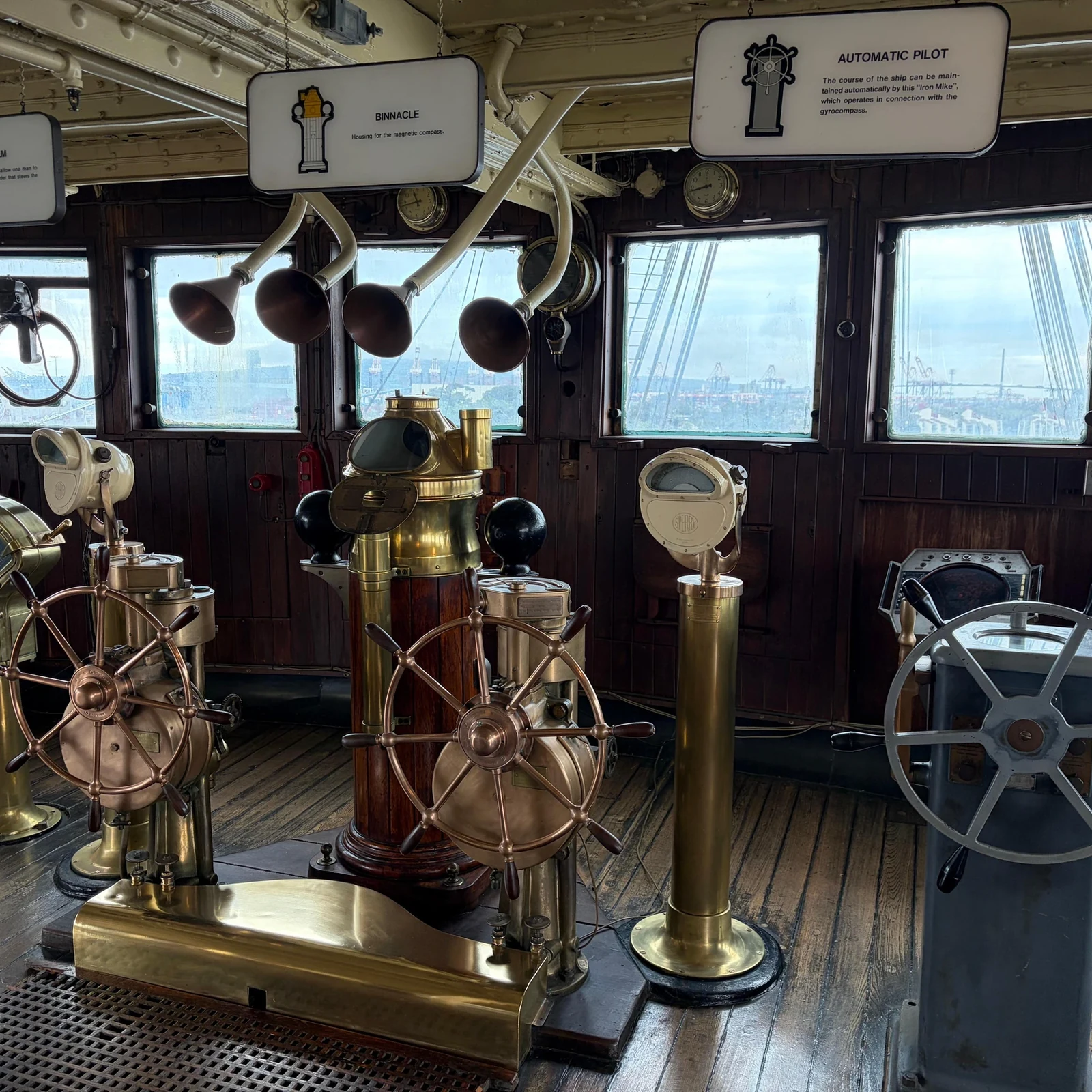 Entradas Queen Mary Los Ángeles: historia, tours y misterio