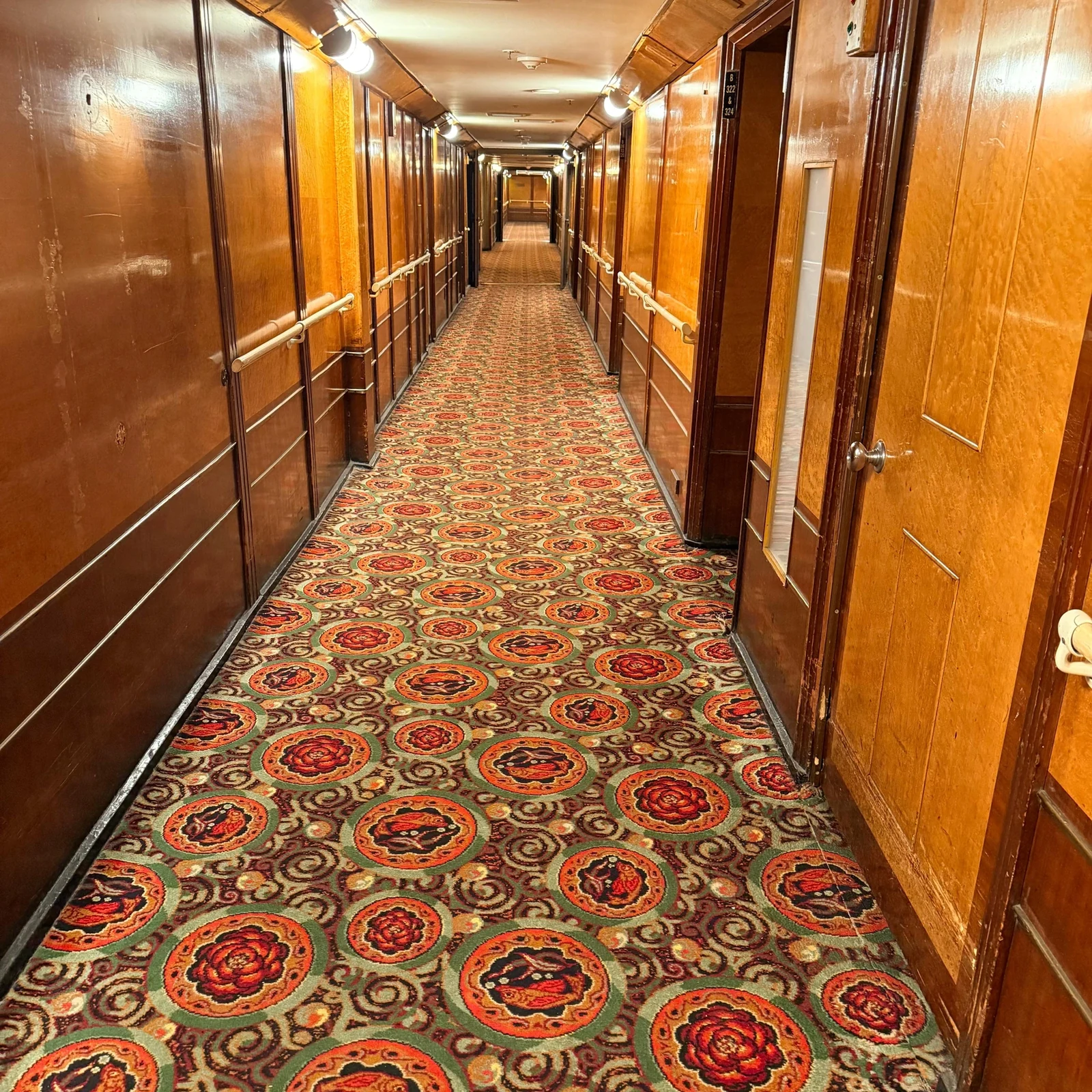 Entradas Queen Mary Los Ángeles: historia, tours y misterio