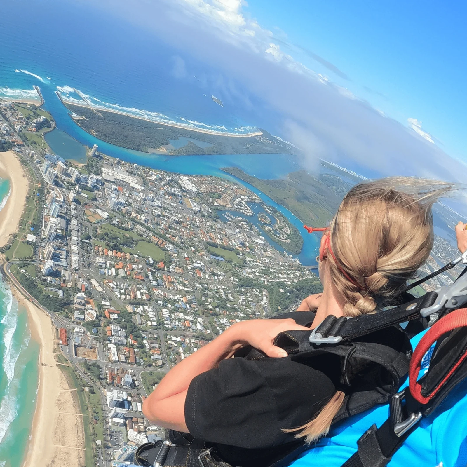 Gold Coast tandem skydiving from around 12,000 feet