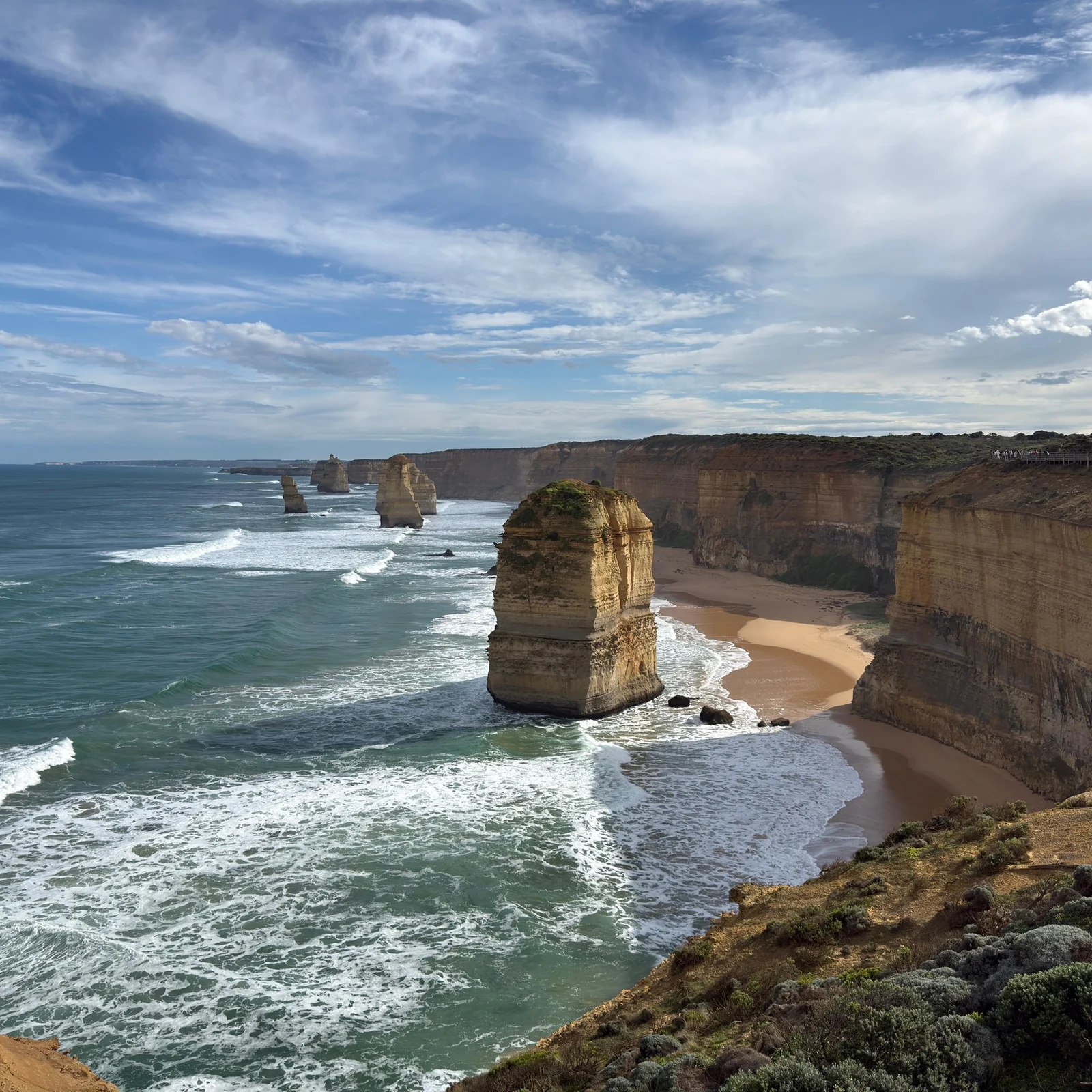Great Ocean Road Tour from Melbourne: 12 Apostles, London Bridge and 10 Stops