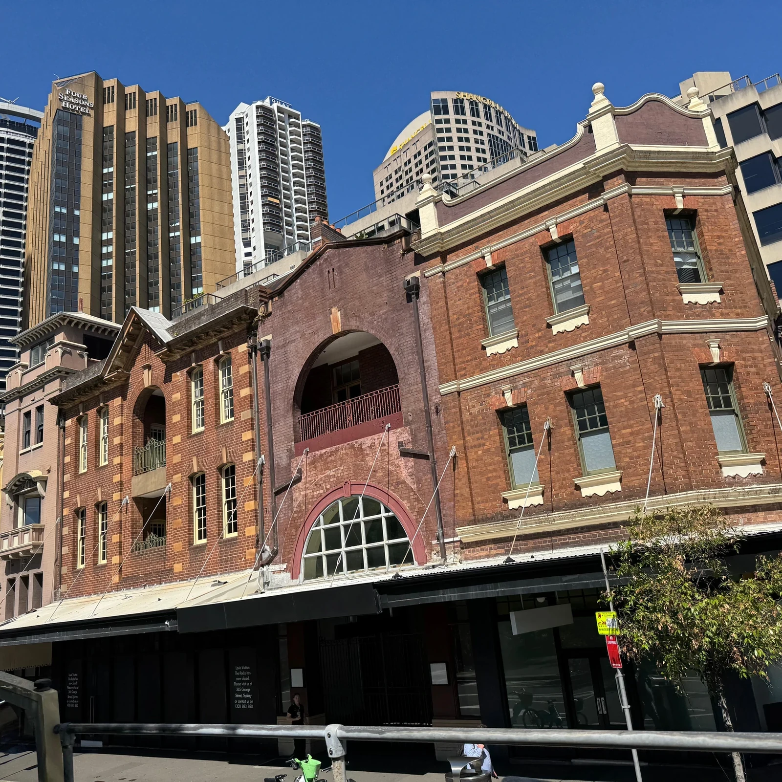 Sydney Big Bus Hop-on-Hop-off mit optionaler Hafenrundfahrt
