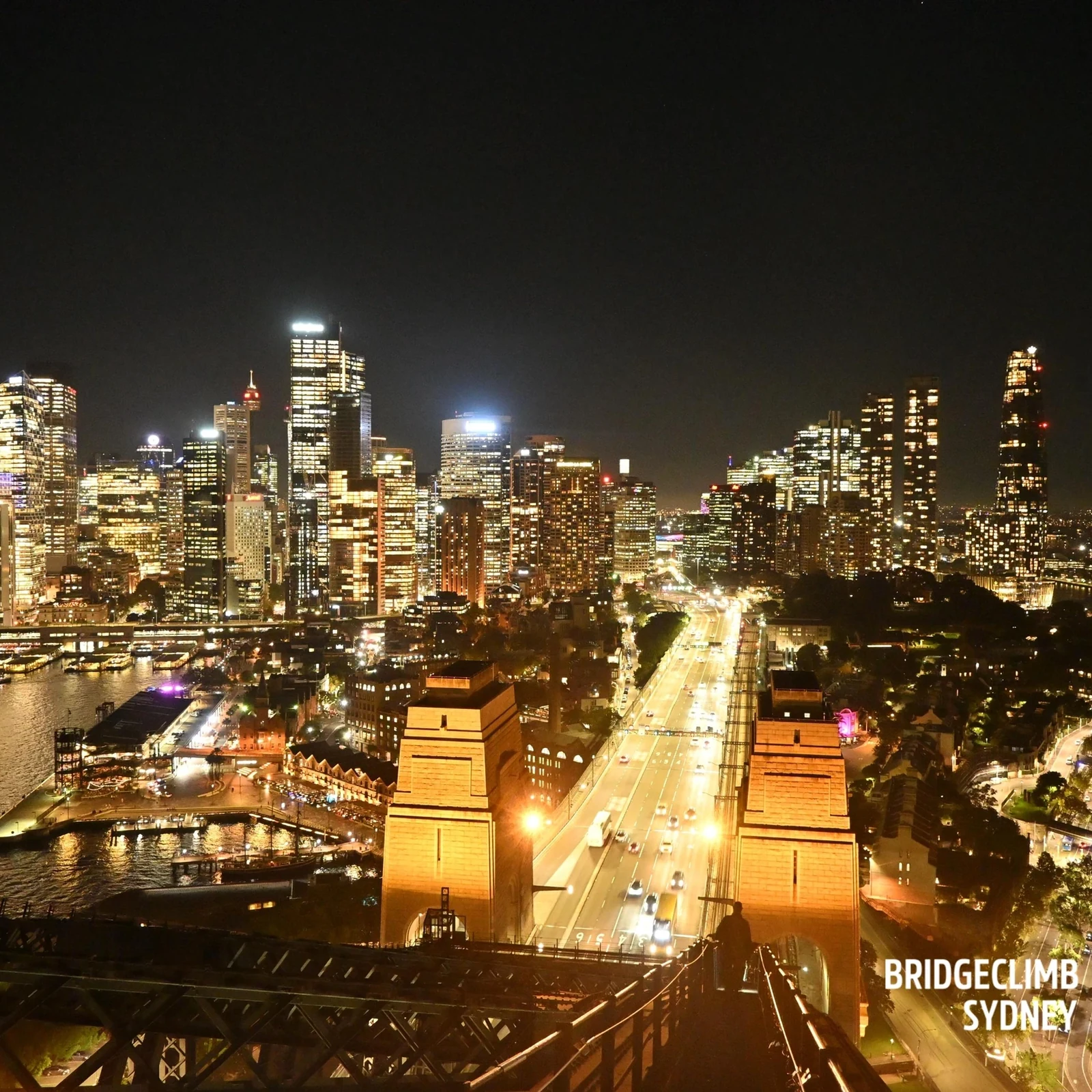 BridgeClimb Sydney Harbour de noche: sube al punto más alto