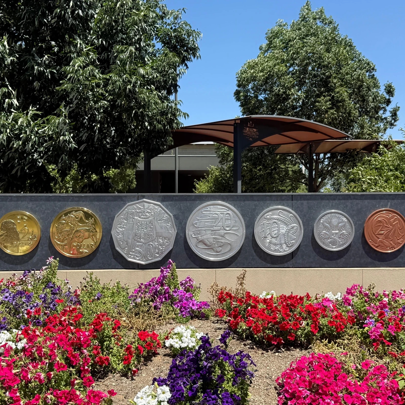 Sydney to Canberra Day Trip with Buffet: Is It Worth Booking?