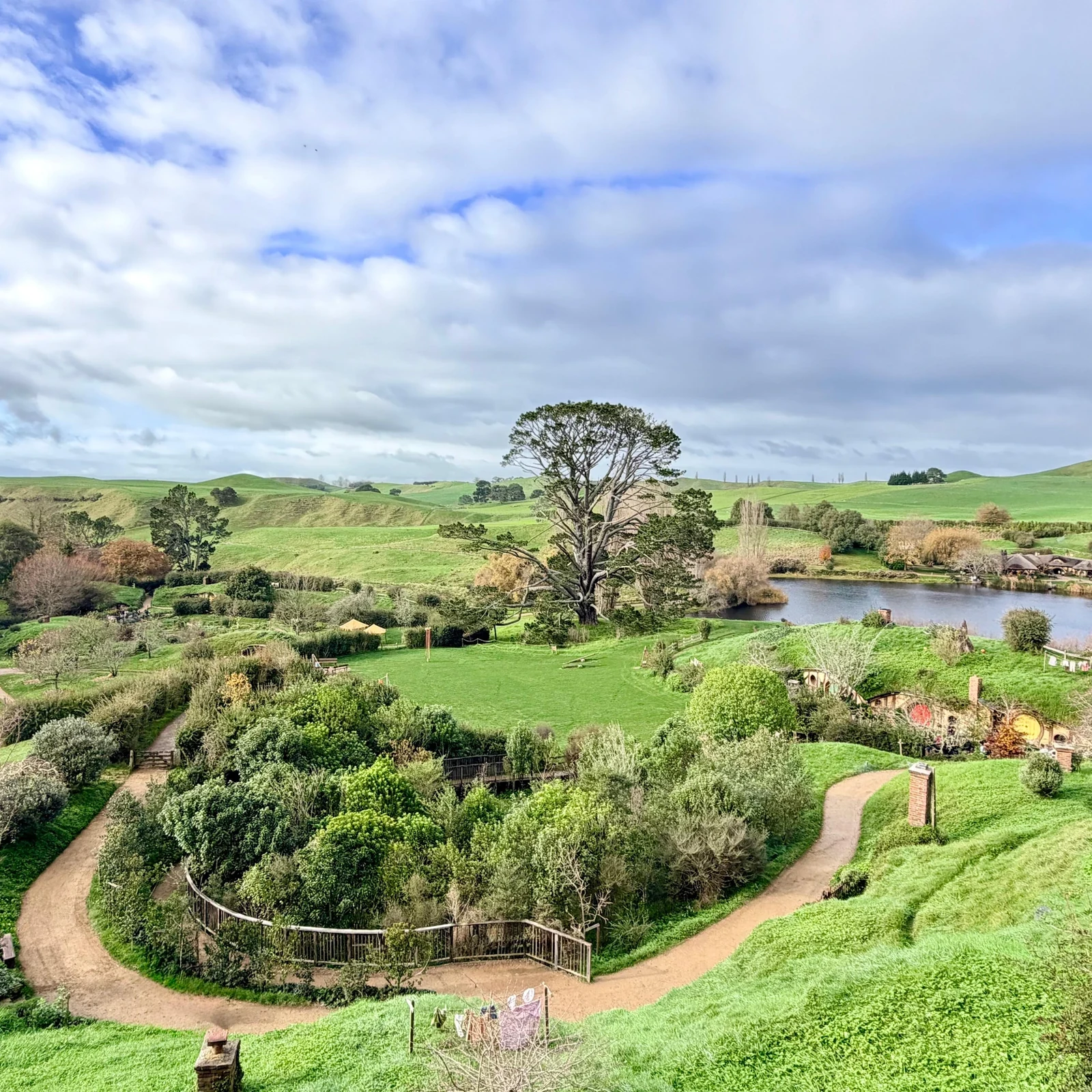 Hobbiton desde Auckland: tour guiado, traslados y almuerzo