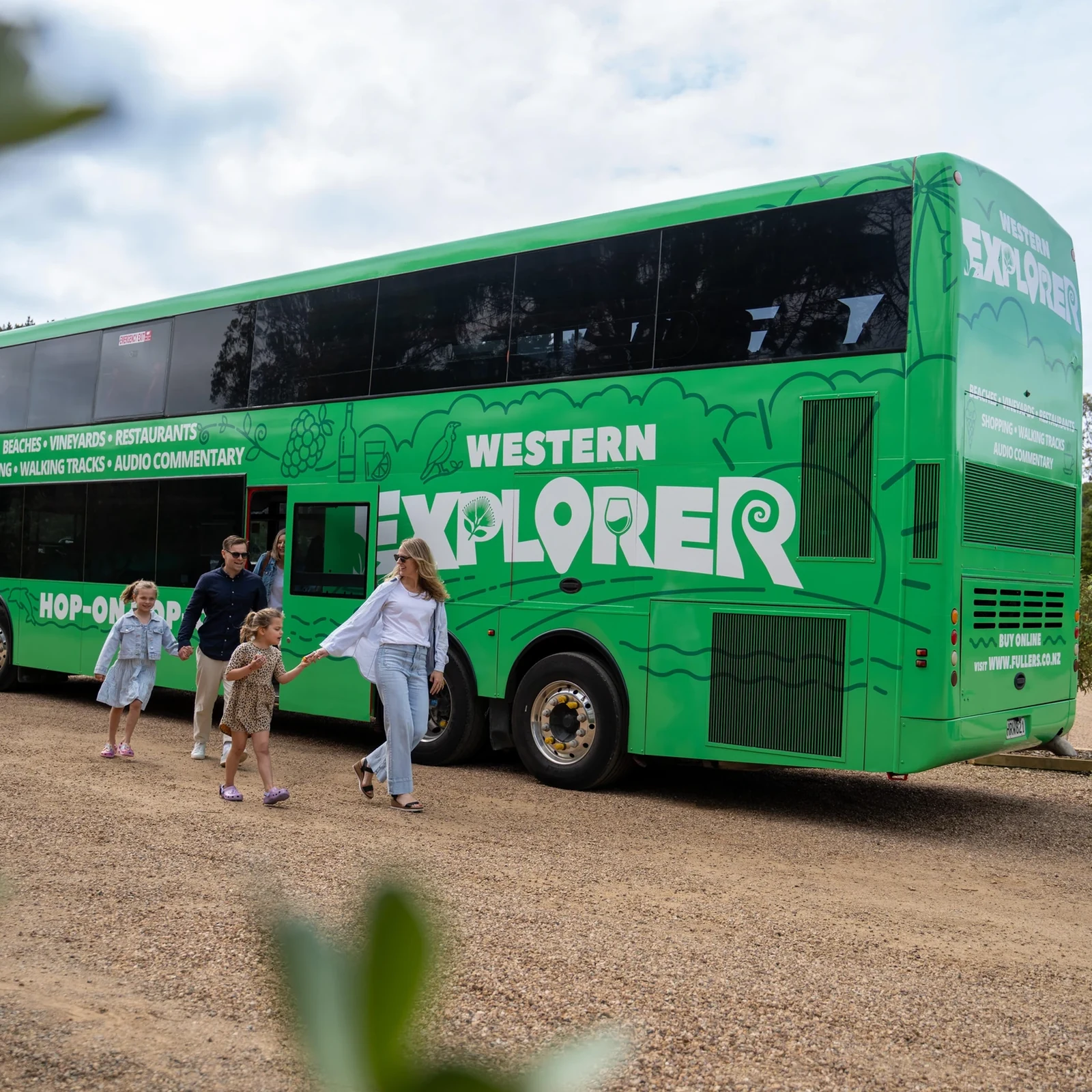 Waiheke Island en ferry + Explorer Bus desde Auckland
