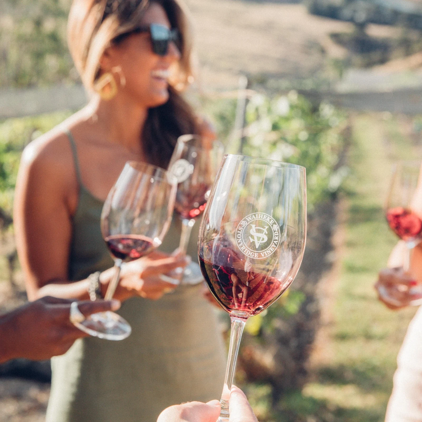 Weintour auf Waiheke Island: bis zu 4 Weingüter und Verkostungen