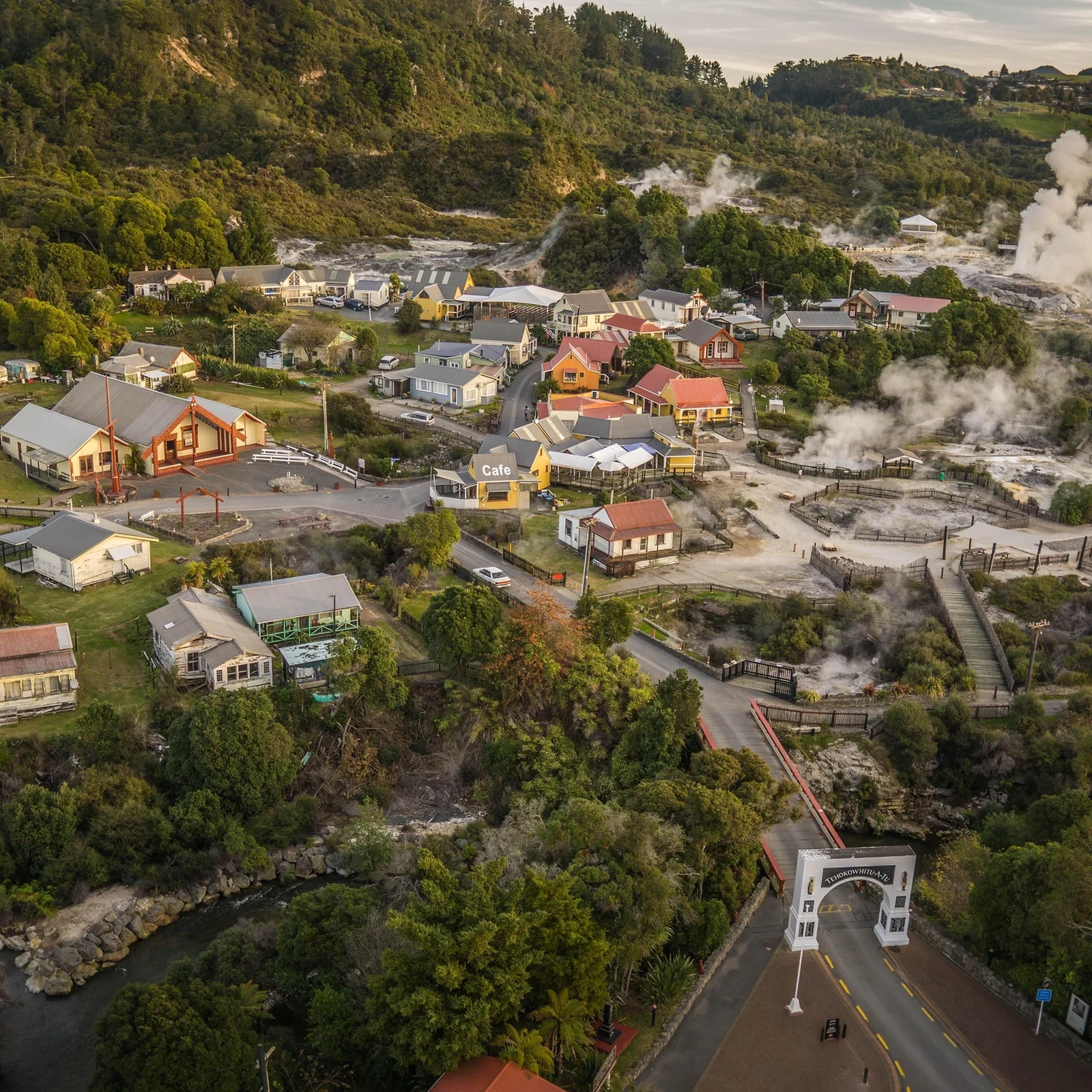 Rotorua desde Auckland: cultura maorí, geotermia y una actividad a elegir